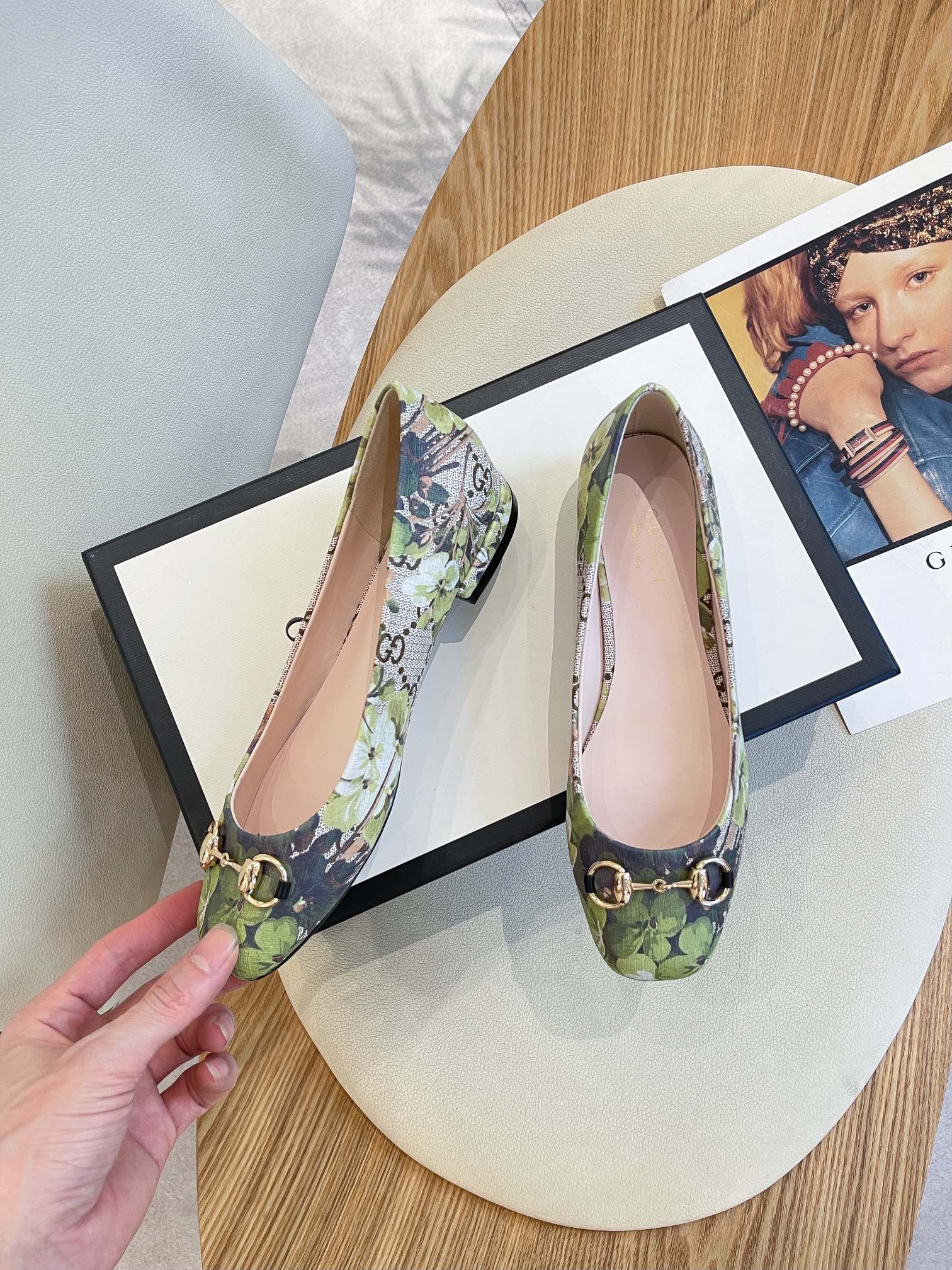 (1:1 replica) Gucci Women s Flower Ballet Flat With Horsebit Grey For Women GG