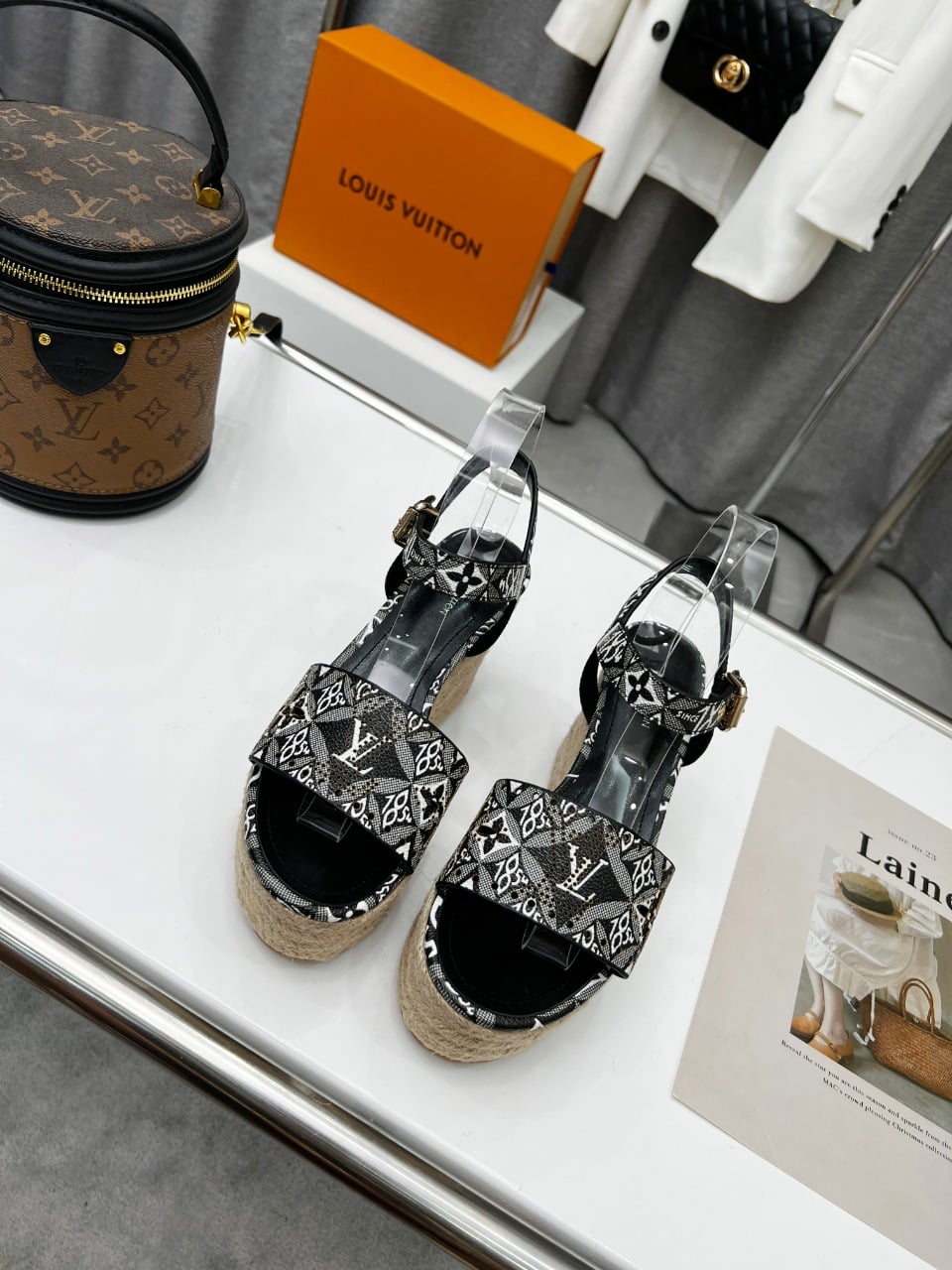 (1:1 replica) Louis Vuitton Women s Starboard Wedge Sandal Black And White For Women LV