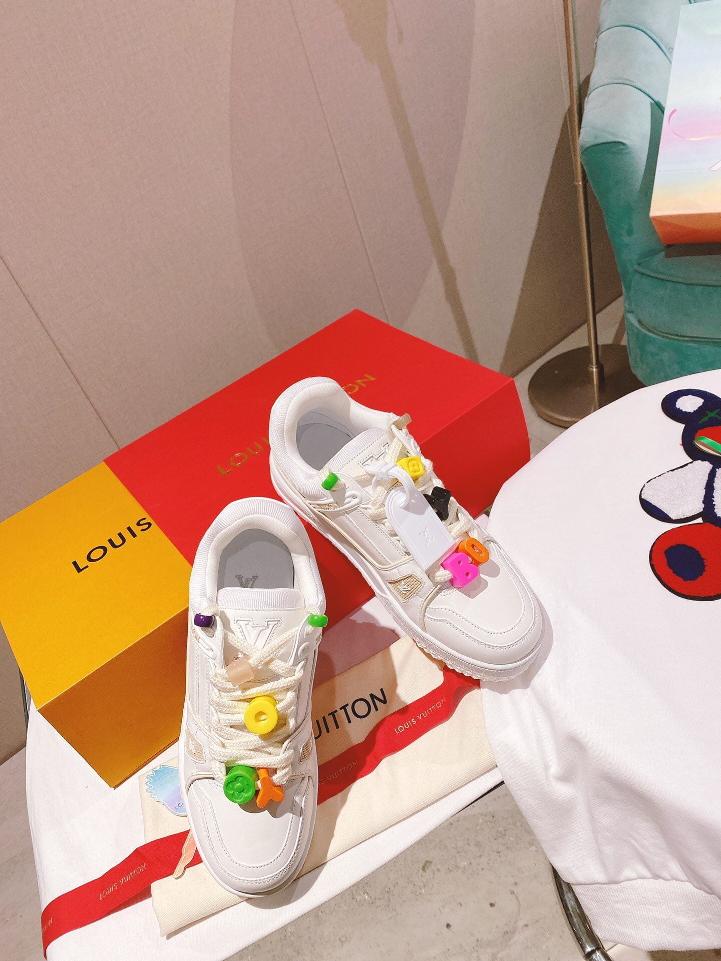(1:1 replica) Louis Vuitton Women s LV Trainer Sneaker White For Women LV