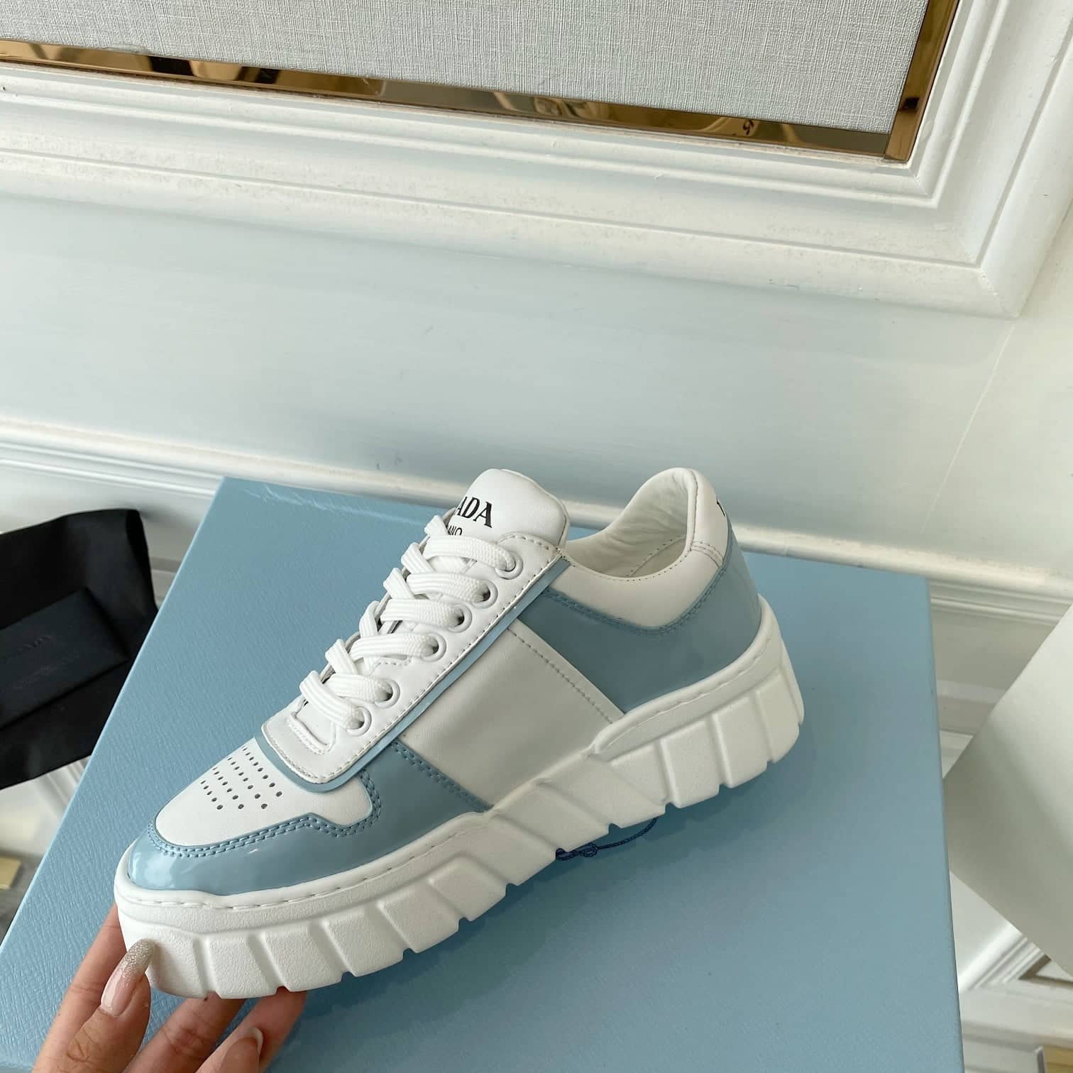 (1:1 replica) Prada Women s Gabardine Sneakers Blue For Women LV