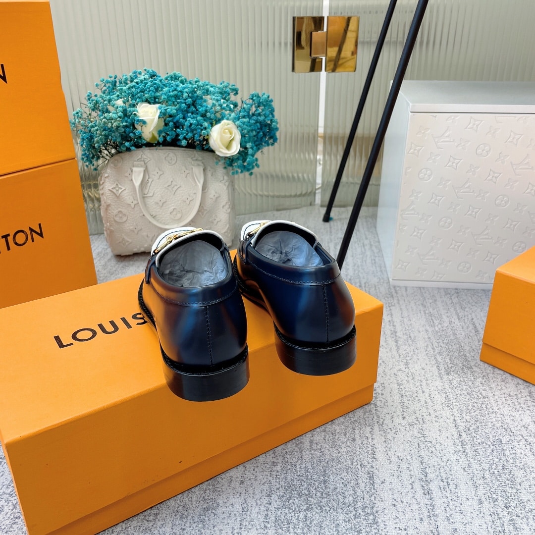 (1:1 replica) Louis Vuitton Women s Chess Flat Loafe Black And White For Women LV