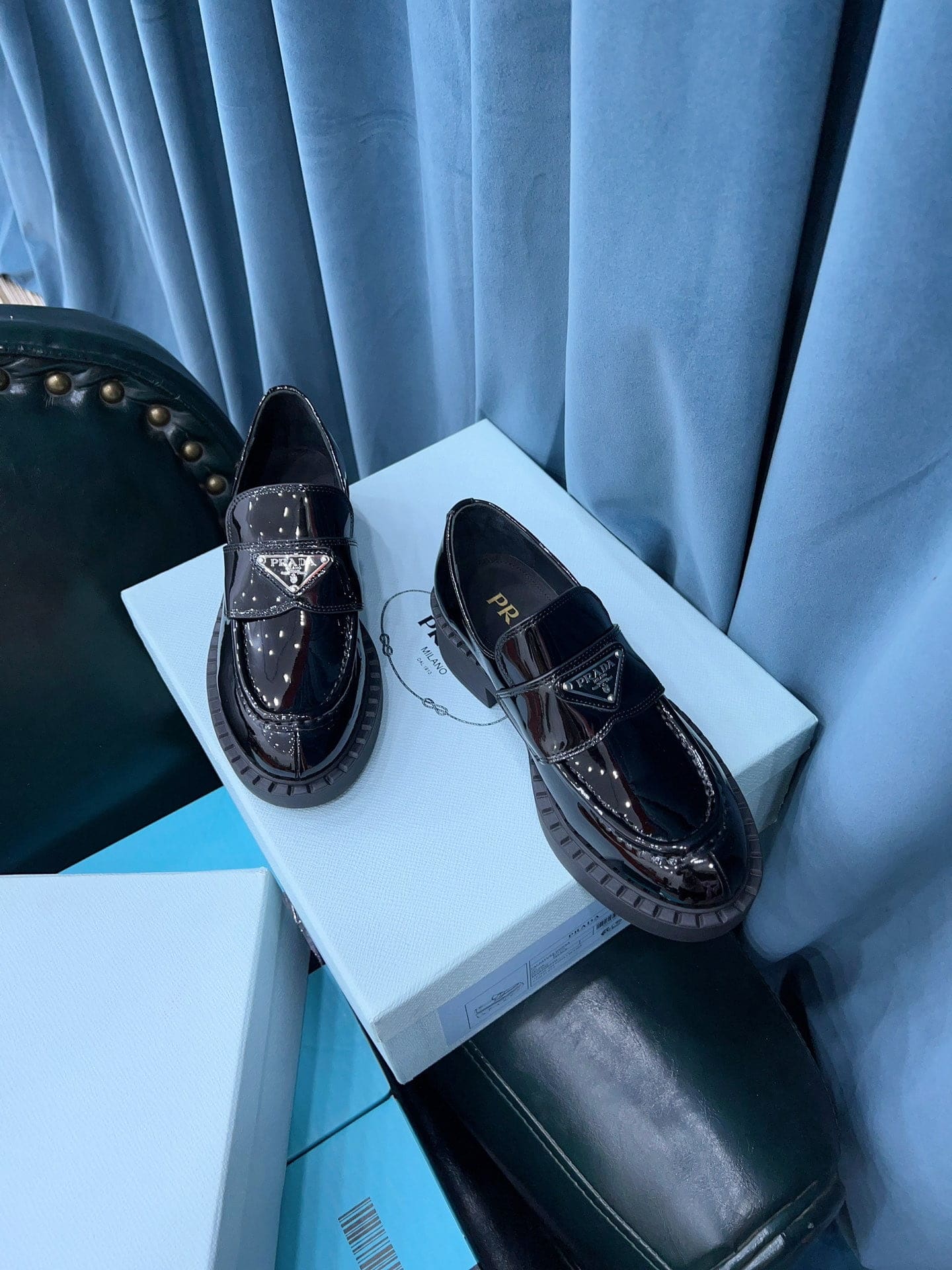 (1:1 replica) Prada Chocolate Sharp Brushed Pointed Loafers Black For Women 1.6in/40mm PRD 2DE131_055_F0002