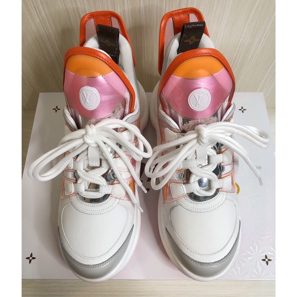 (1:1 replica) Louis Vuitton Women s LV Archlight Sneaker Light Pink For Women LV