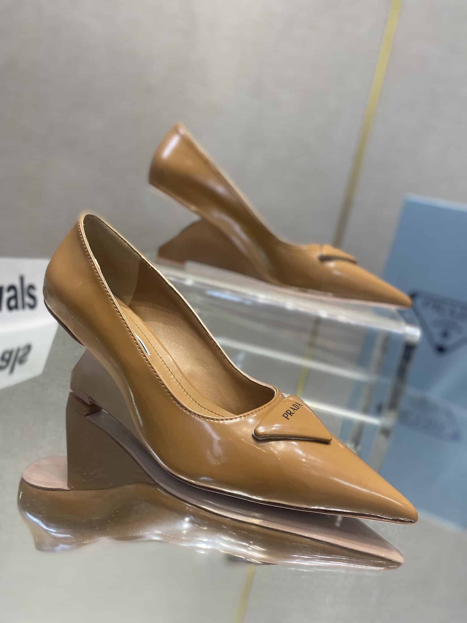 (1:1 replica) Prada Brushed Pumps Brown For Women 2.6in/65mm PRD