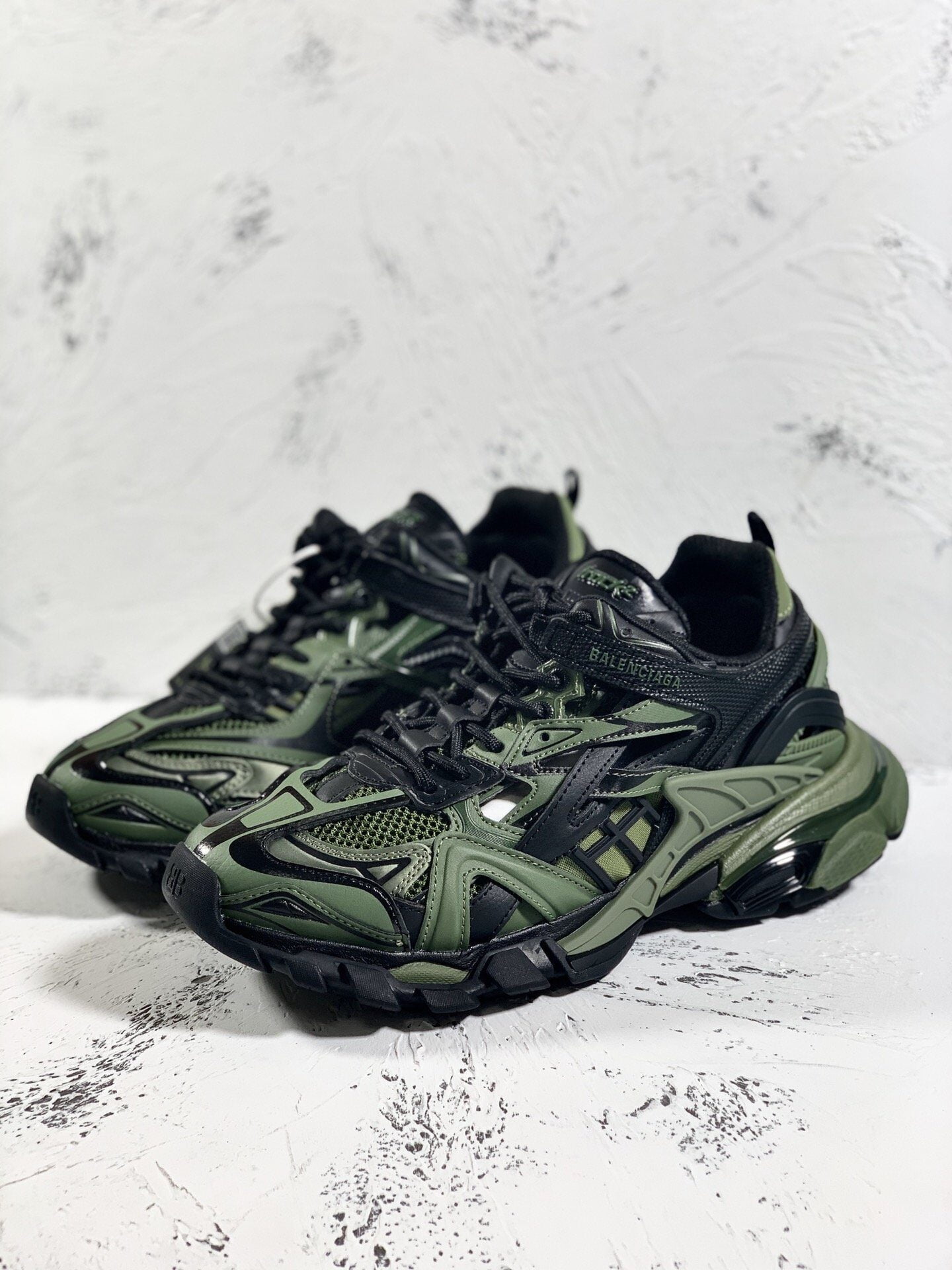 (1:1 replica) Balenciaga Track.2 Clear Sole Trainers Black/Green For Women
