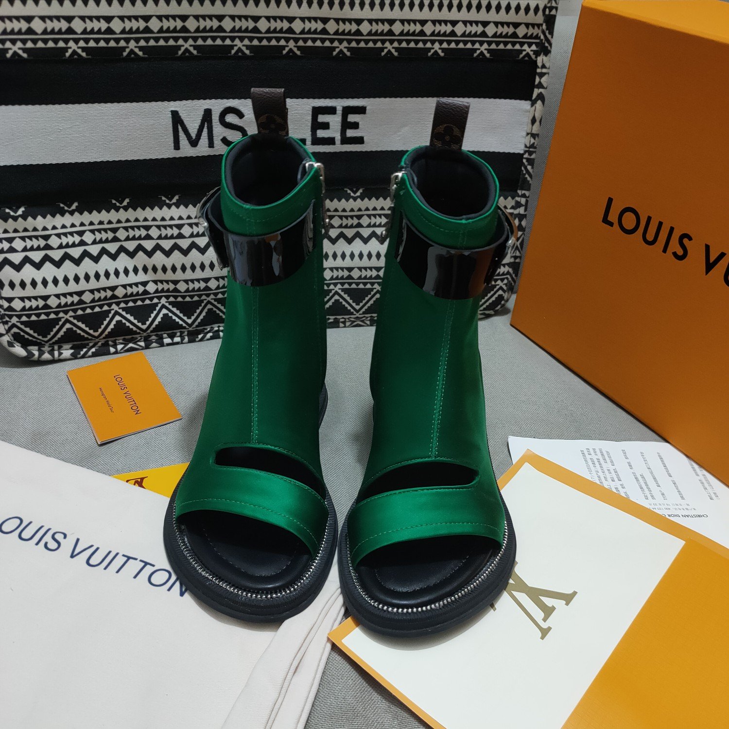 (1:1 replica) Louis Vuitton Women s Moonlight Ankle Boot Green For Women LV 1AA0IT