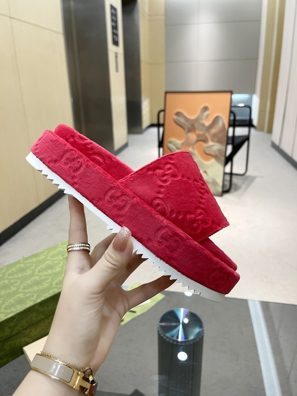 (1:1 replica) Gucci Women s GG Platform Sandal Red For Women GG