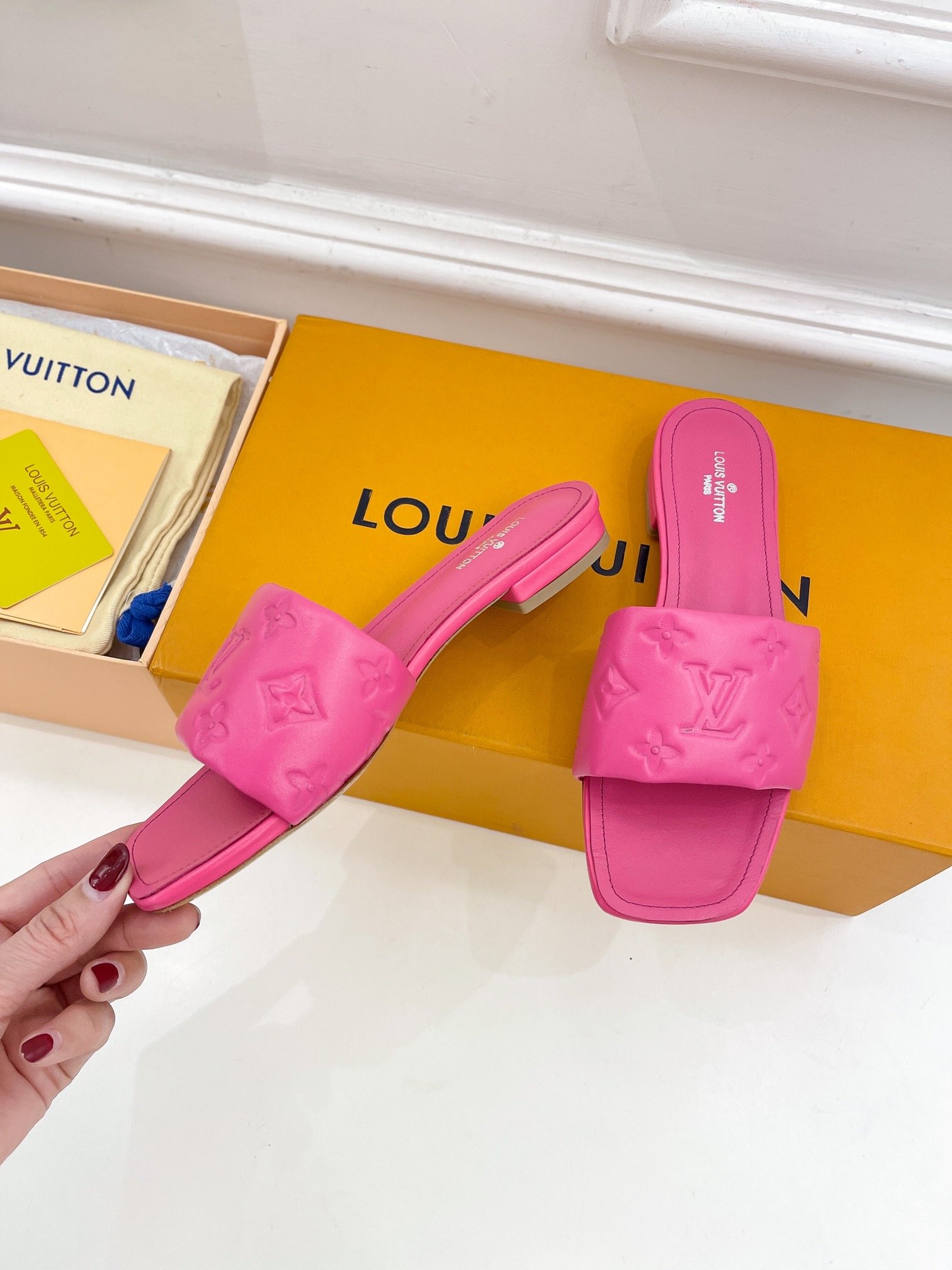 (1:1 replica) Louis Vuitton Women s Revival Flat Mule Pink For Women LV 1A9PAX