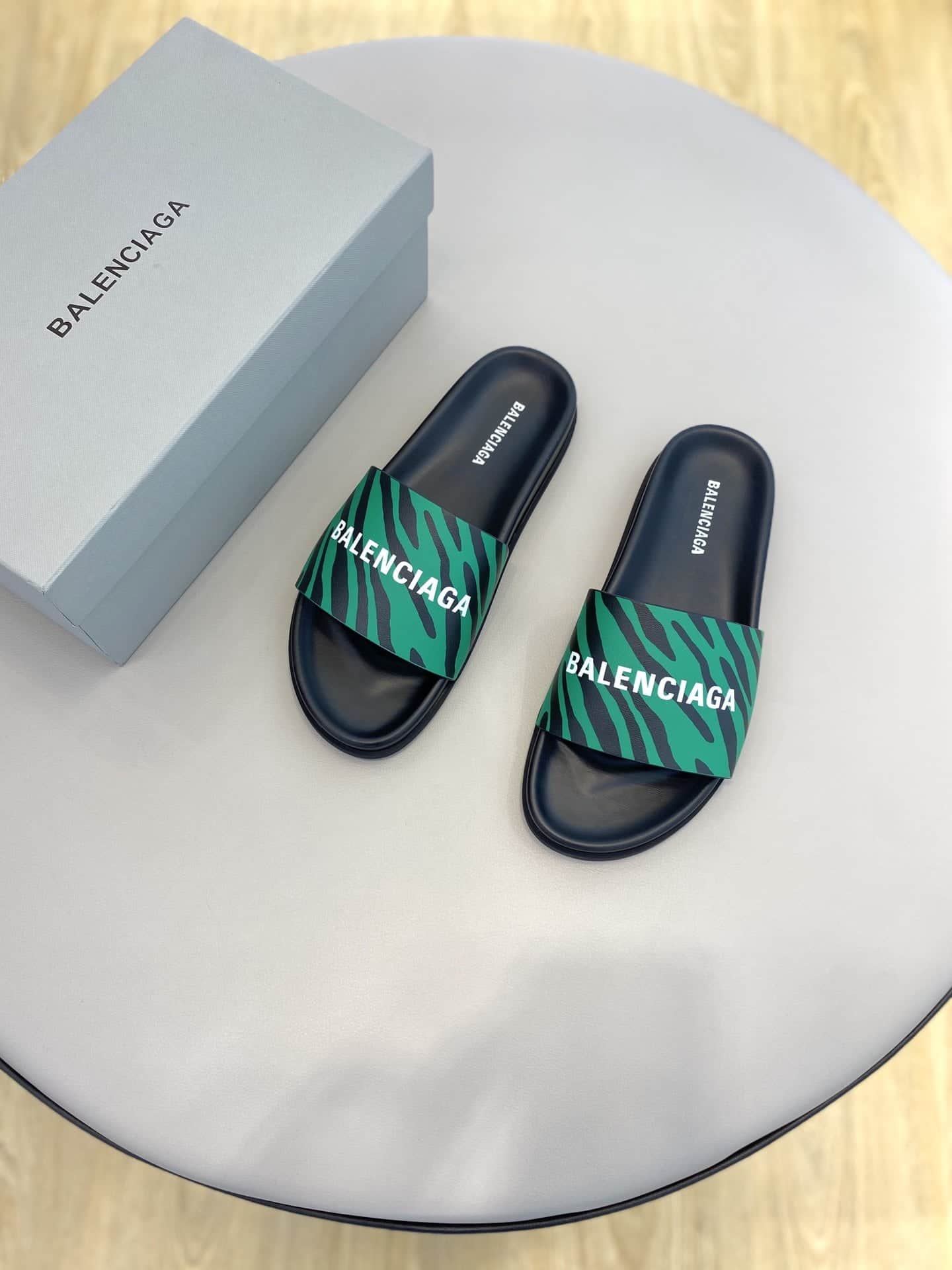 (1:1 replica) Balenciaga Slide Sandal Green For Women