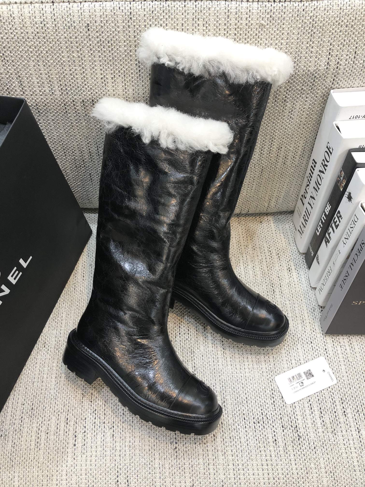 (1:1 replica) Chanel Women s Coco Snow Boot Black For Women 17.7in/45cm