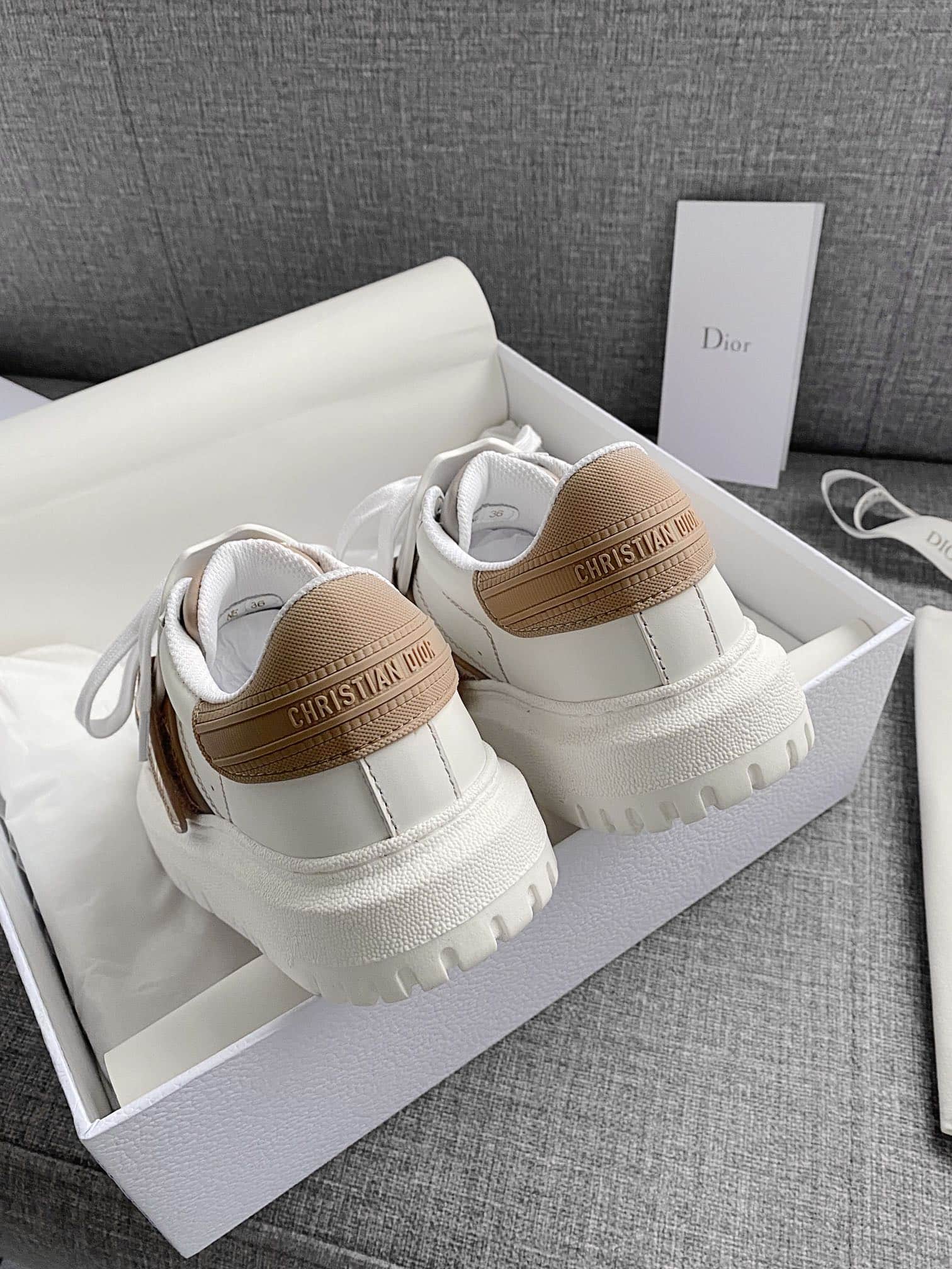 (1:1 replica) Christian Dior Women s Dior-Id Silhouette Beige For Women CD