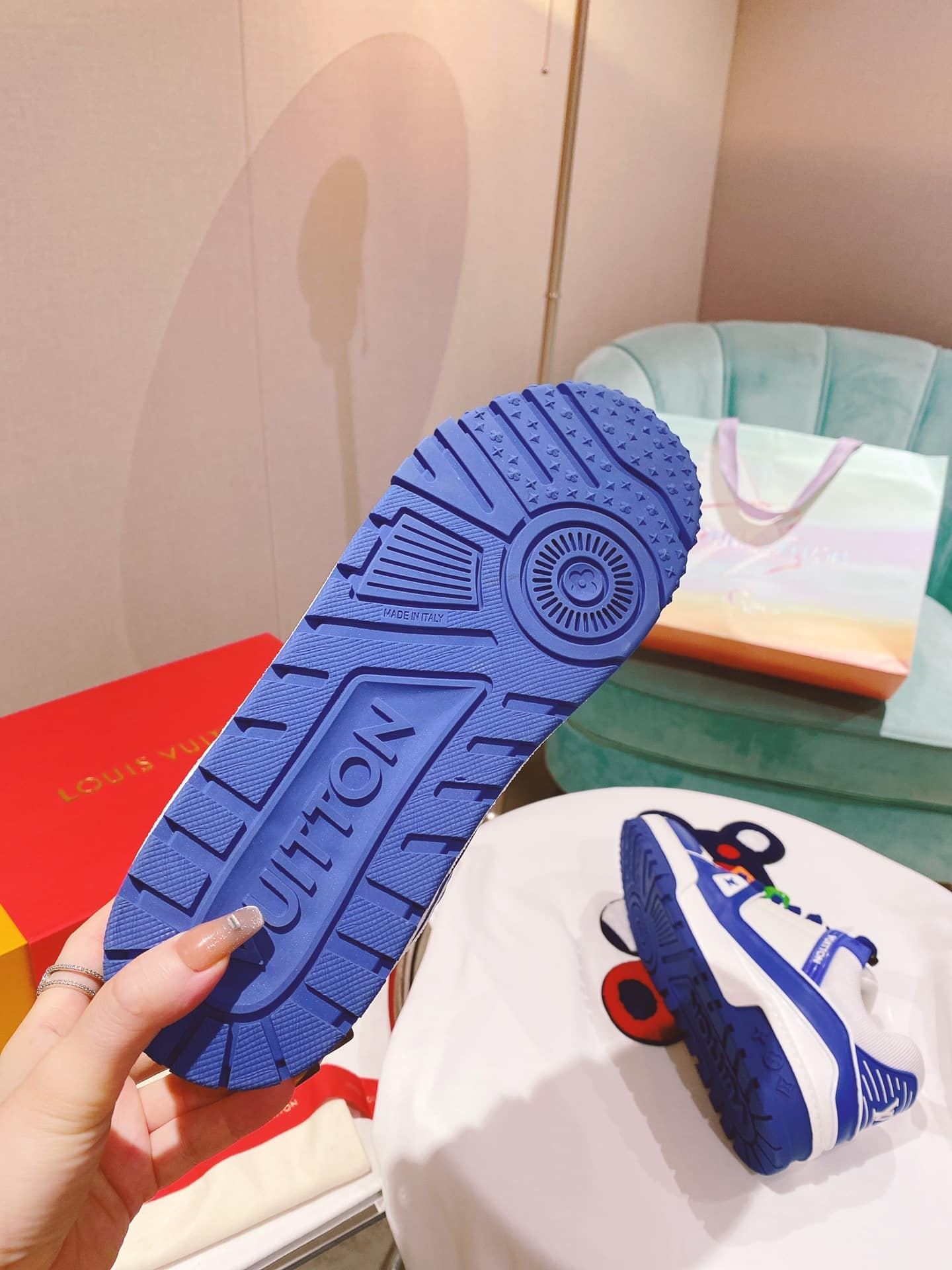 (1:1 replica) Louis Vuitton Women s LV Trainer Sneaker Blue For Women LV