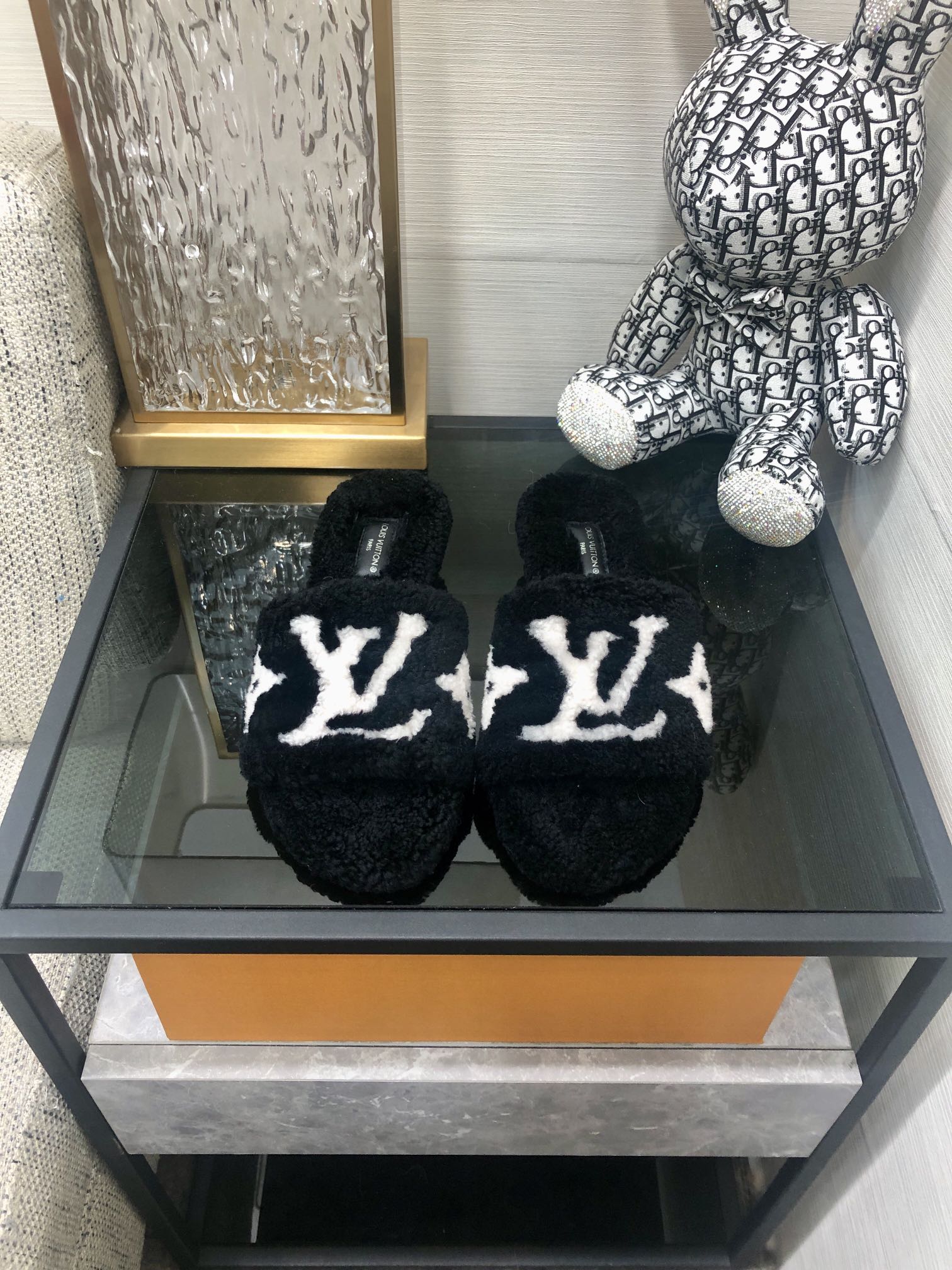 (1:1 replica) Louis Vuitton Women s Magnetic Mule Black For Women LV