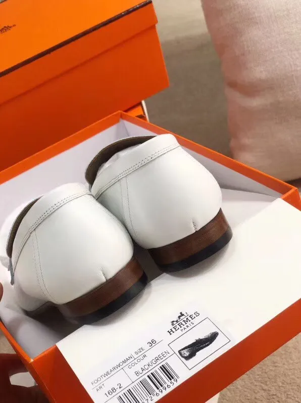 (1:1 replica) Hermes Women s Royal Loafers In White Calfksin HM089