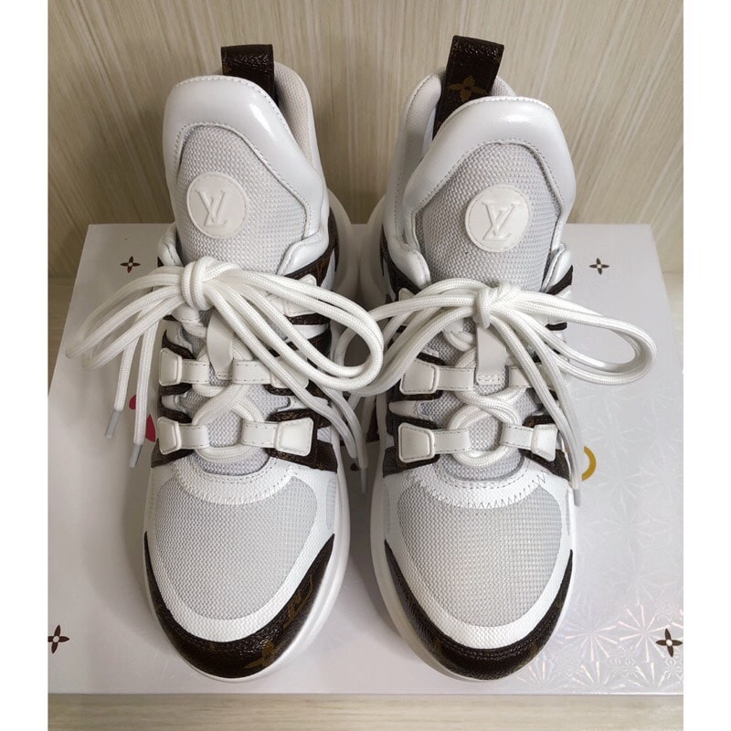 (1:1 replica) Louis Vuitton Women s LV Archlight Sneaker White For Women LV 1A43KV