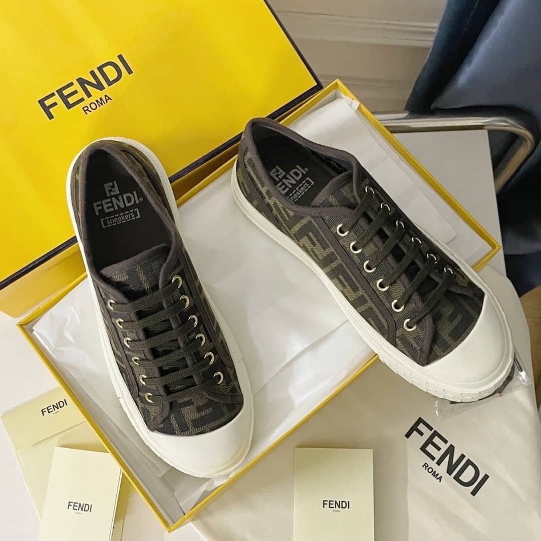 (1:1 replica) Fendi Domino Brown FF Fabric Low-Tops For Women 8E8325AJZXF0R7V