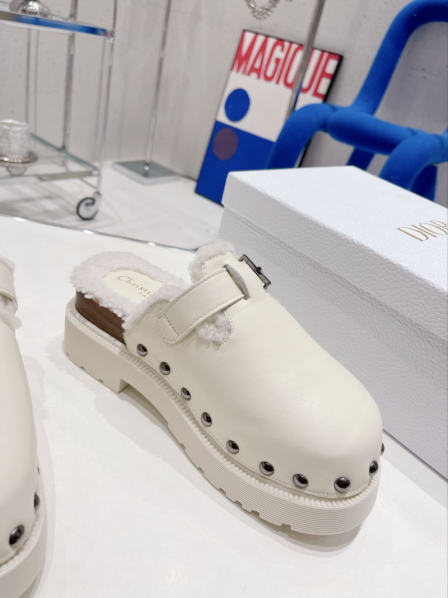(1:1 replica) Christian Dior Women s Diorquake Clog White For Women CD