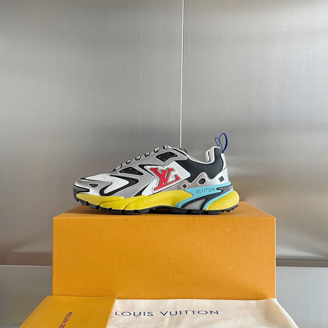 (1:1 replica) Louis Vuitton Men s LV Runner Tatic Sneaker Sliver For Men LV