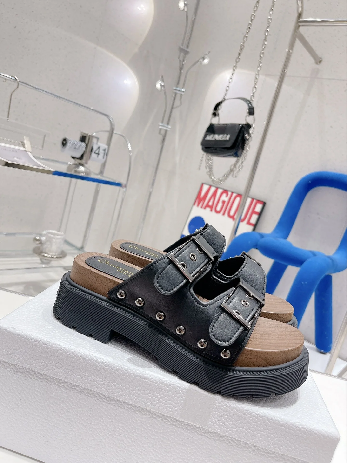 (1:1 replica) Christian Dior Women s Diorquake Sandal Black For Women CD KCQ713VEA_S20X