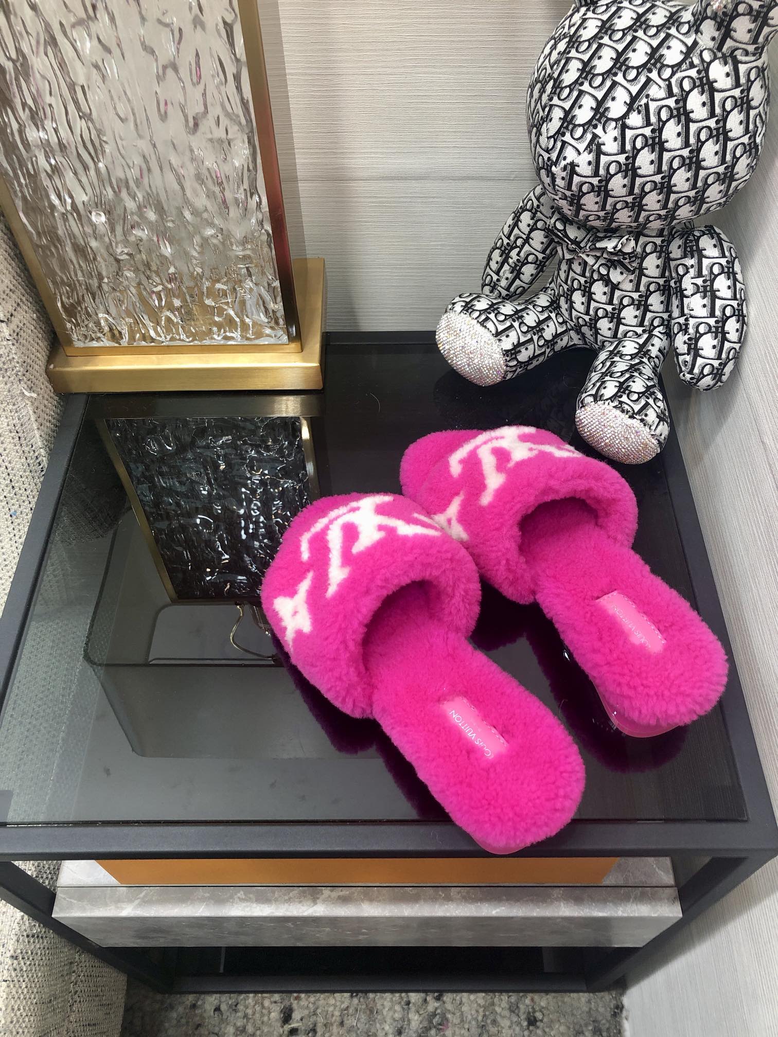 (1:1 replica) Louis Vuitton Women s Magnetic Mule Fuchsia Pink For Women LV 1AA1R5