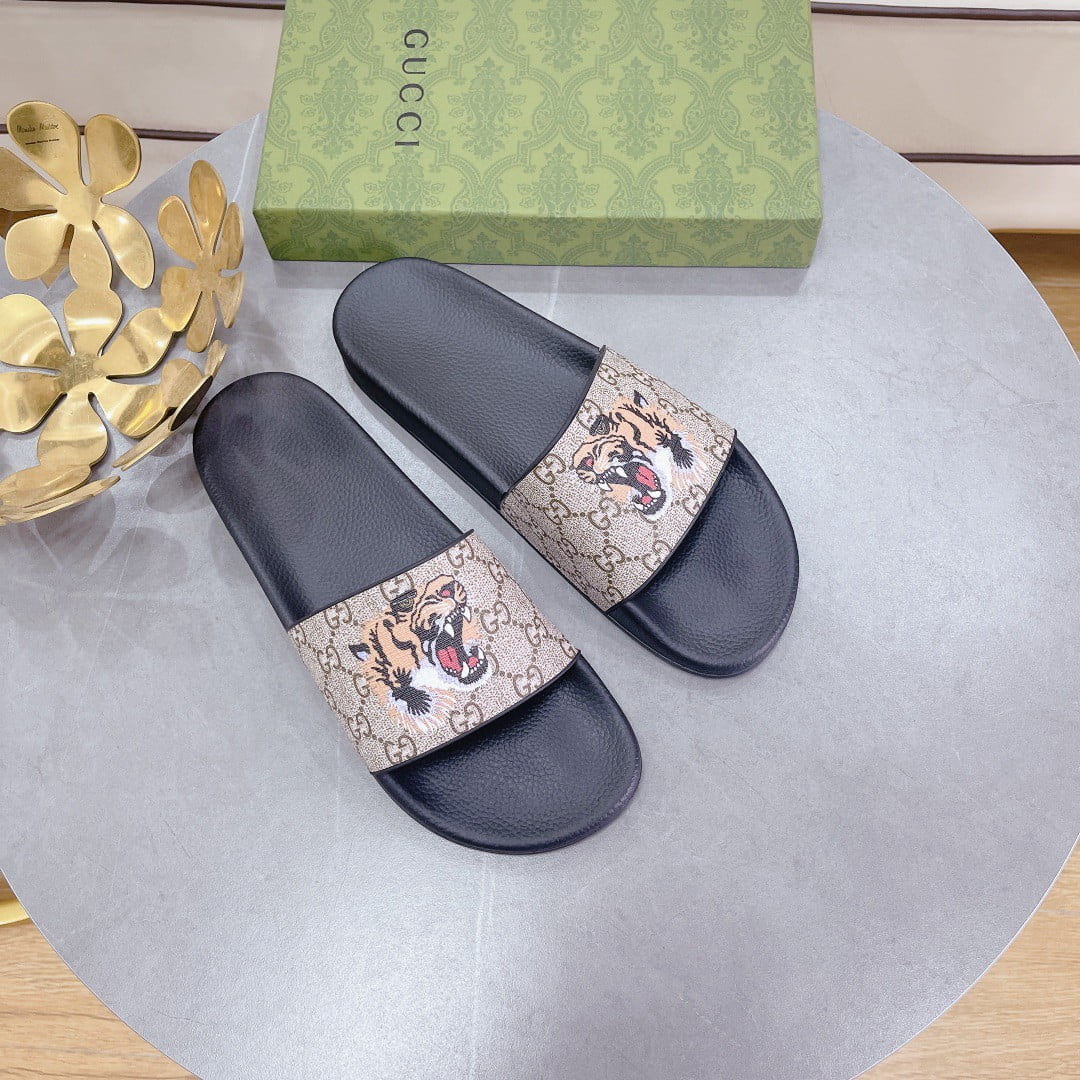 (1:1 replica) Gucci Women s Gucci Supreme Slides With Tiger Black And Gray For Women 408508