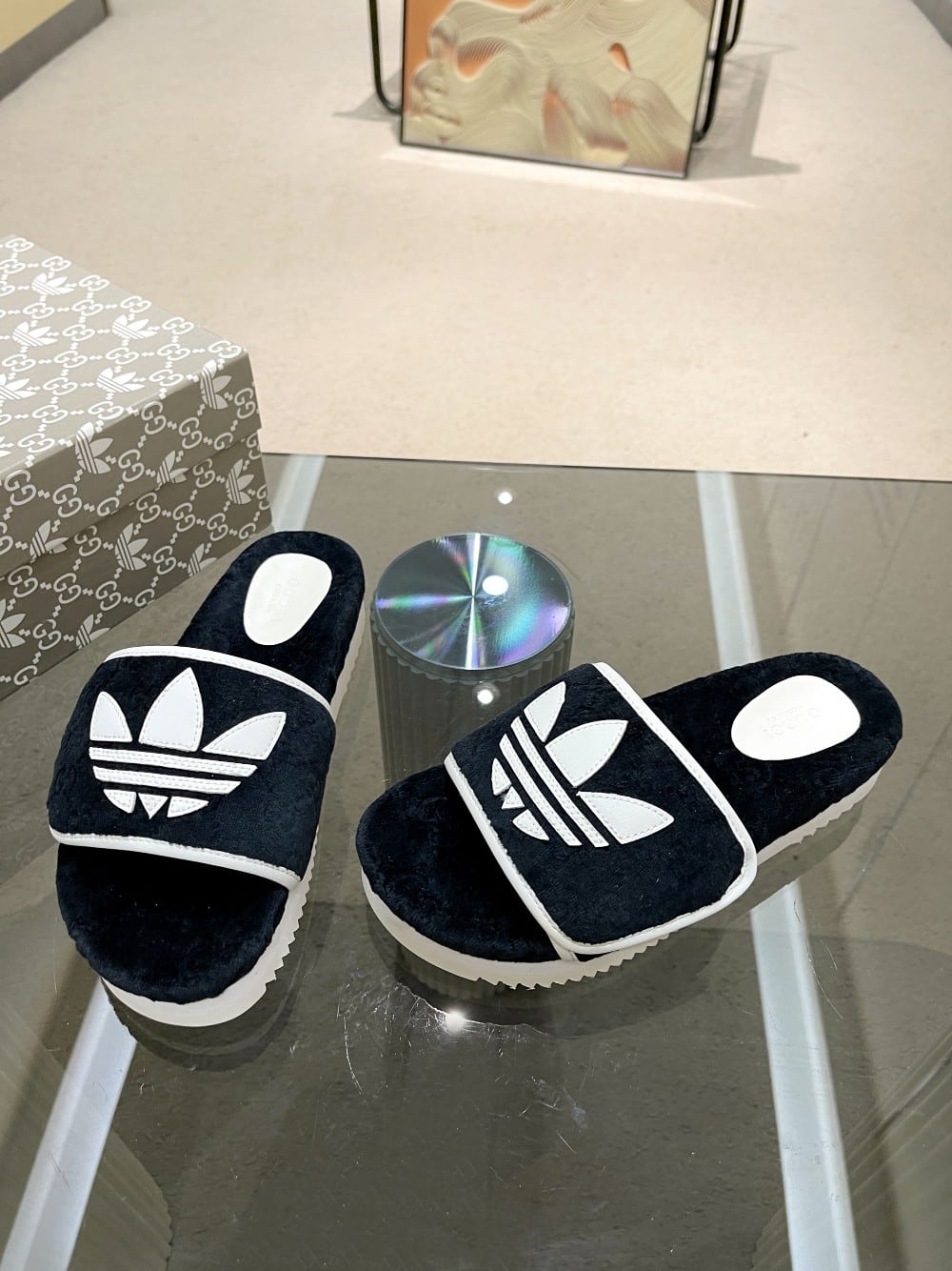 (1:1 replica) Gucci x Adidas Women s GG Platform Sandal Black For Women GG