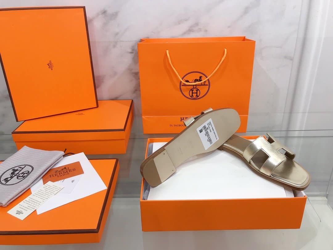 (1:1 replica) Hermes Oran Sandal Gold For Women, Women s Shoes H122086Z