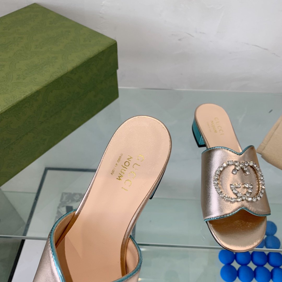 (1:1 replica) Gucci Women s Nojum Sandal Gold For Women GG