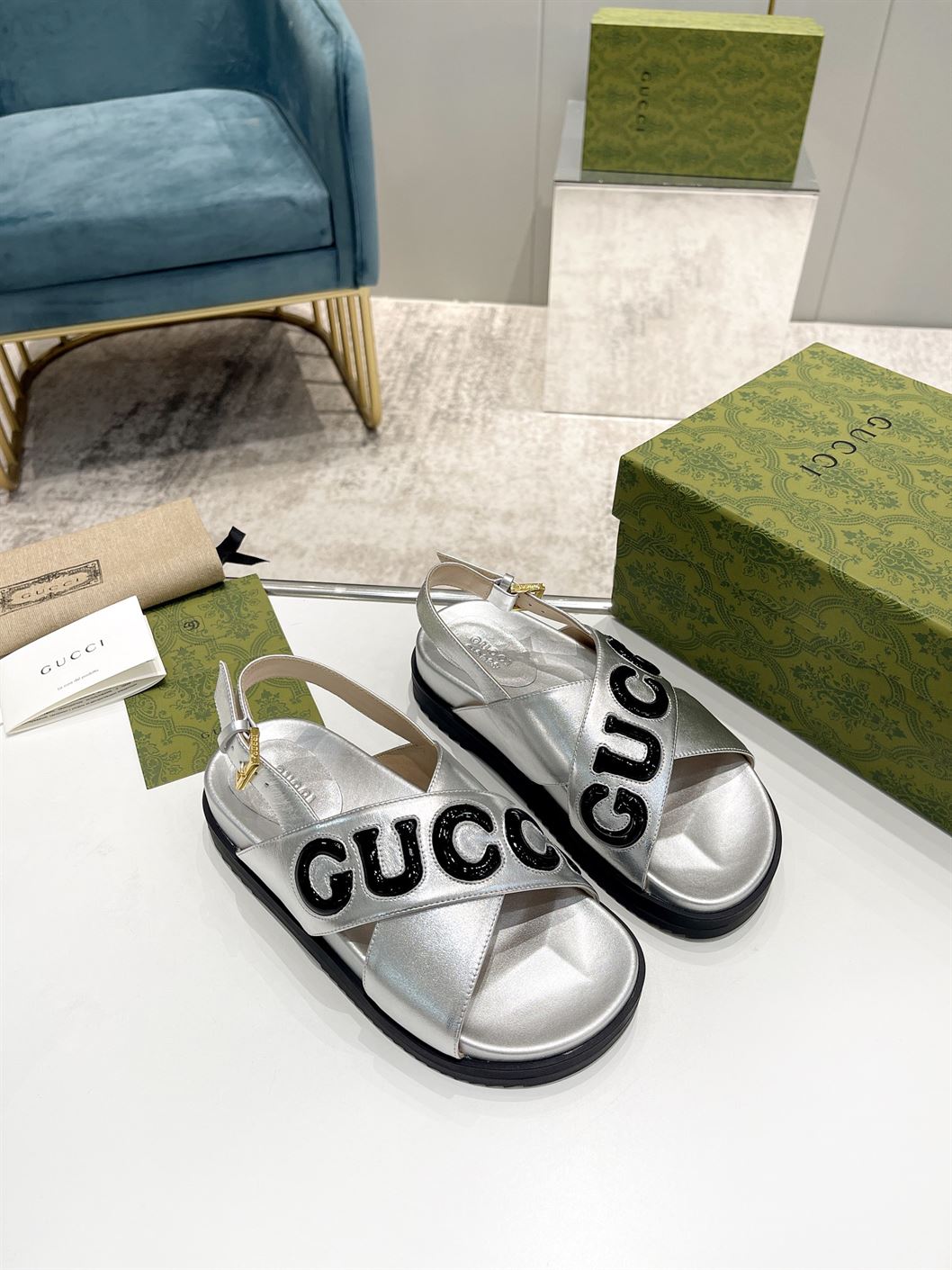 (1:1 replica) GUCCI MEN S GUCCI SANDAL BLACK LEATHER GSL011