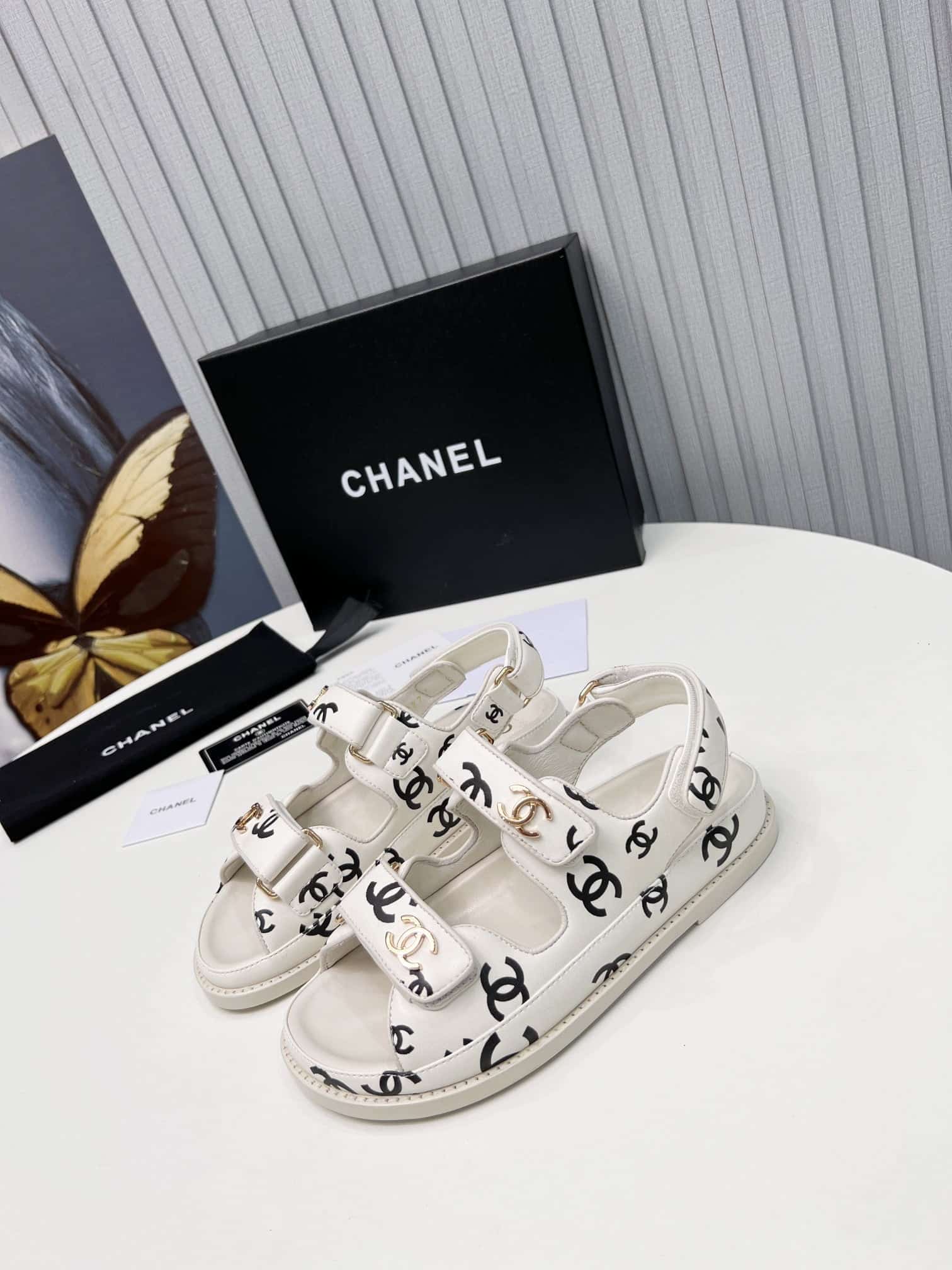 (1:1 replica) Chanel Women s Sandals White For Women