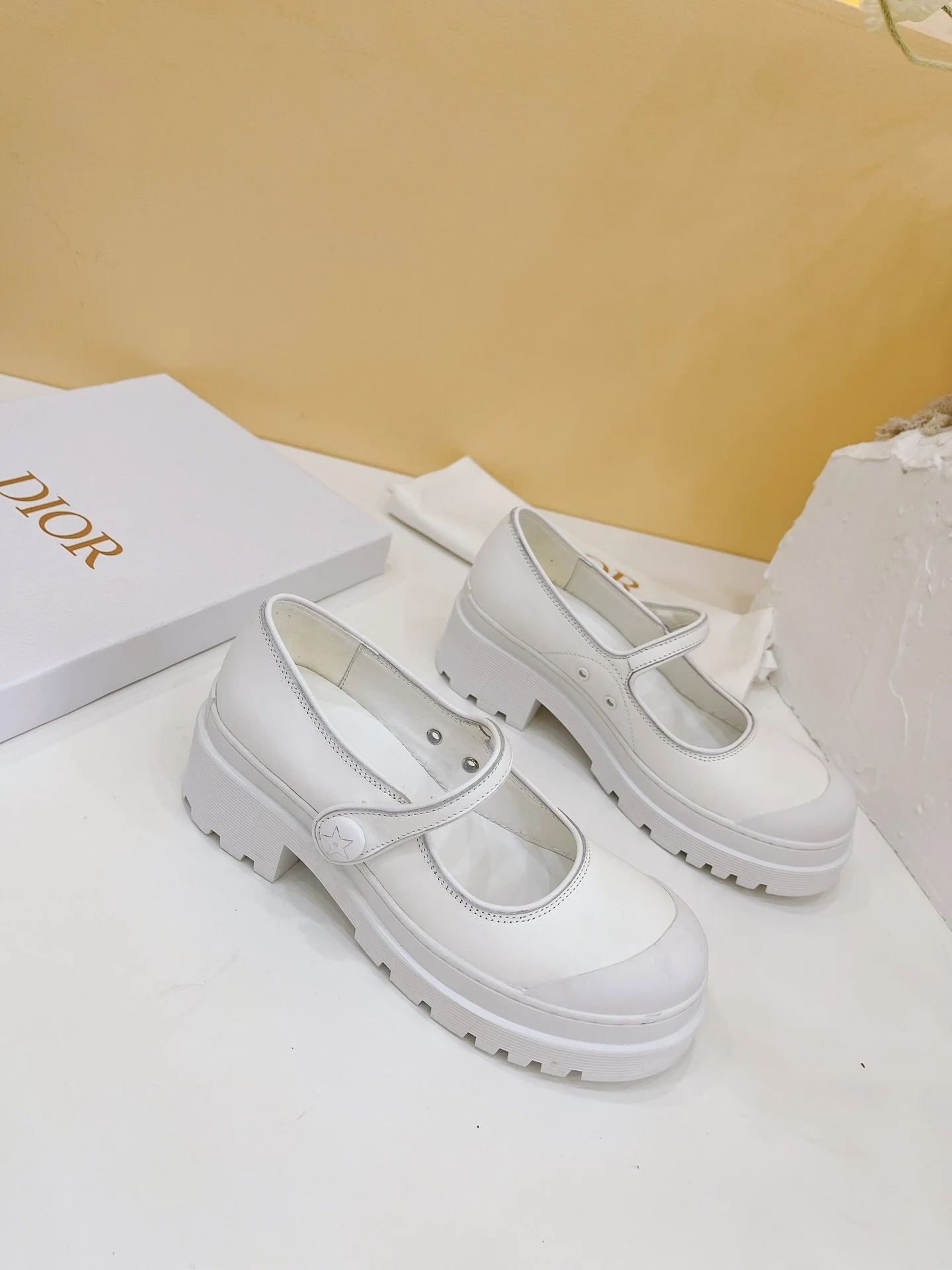 (1:1 replica) Christian Dior Women s D-Doll 2.0 Pump White For Women CD
