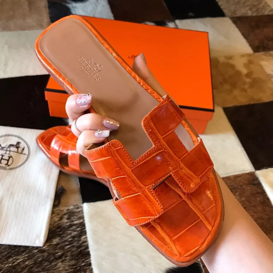 (1:1 replica) HERMES ORAN SLIDE SANDALS IN ORANGE SHINY NILOTICUS CROCODILE SKIN HMSD051