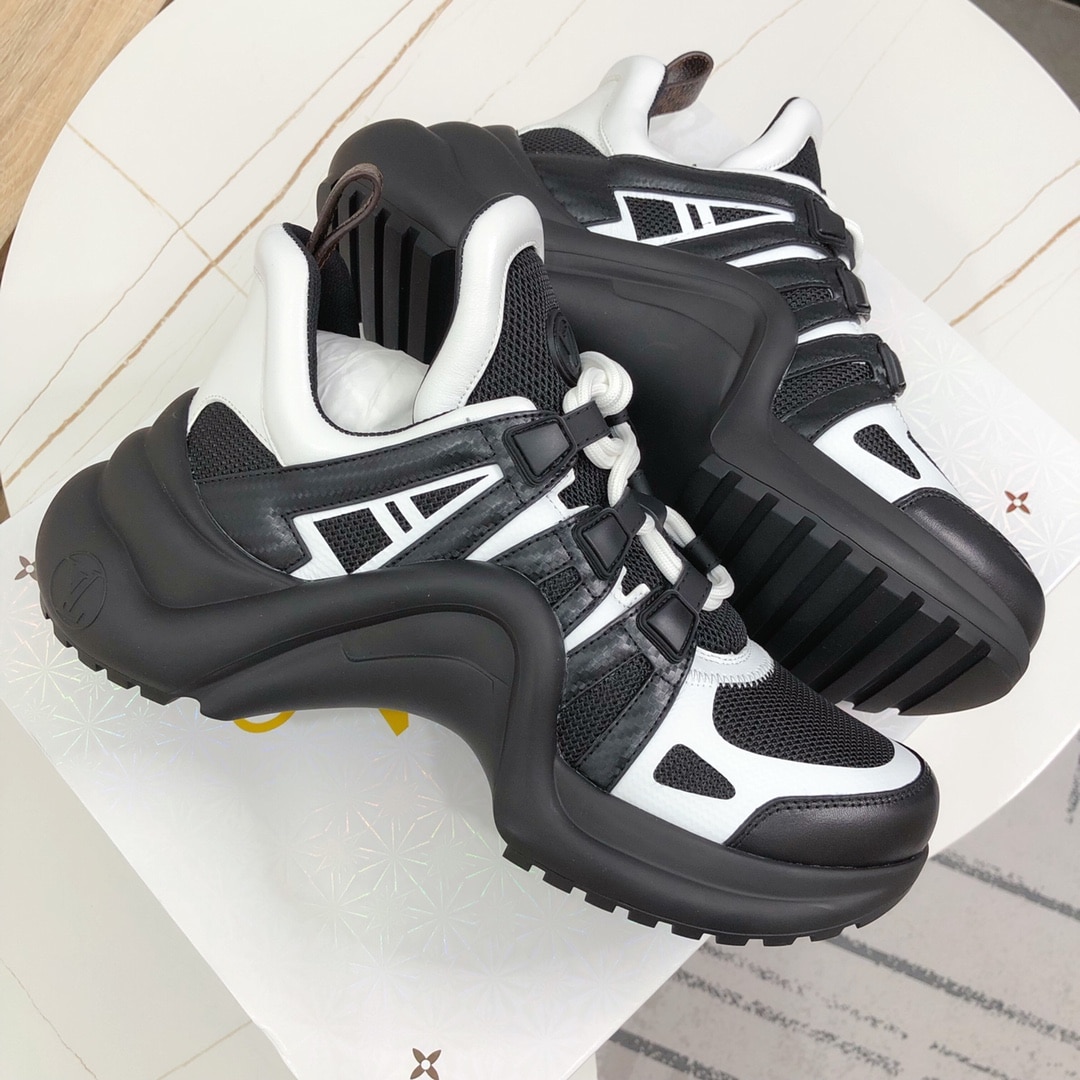 (1:1 replica) Louis Vuitton Women s LV Archlight Sneaker Black For Women LV