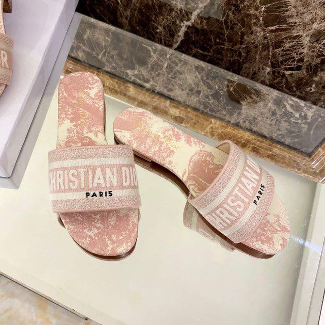 (1:1 replica) Christian Dior Dway Slide Peony Pink Toile De Jouy Embroidered Cotton Pink For Women CD KCQ209TJE_S61W