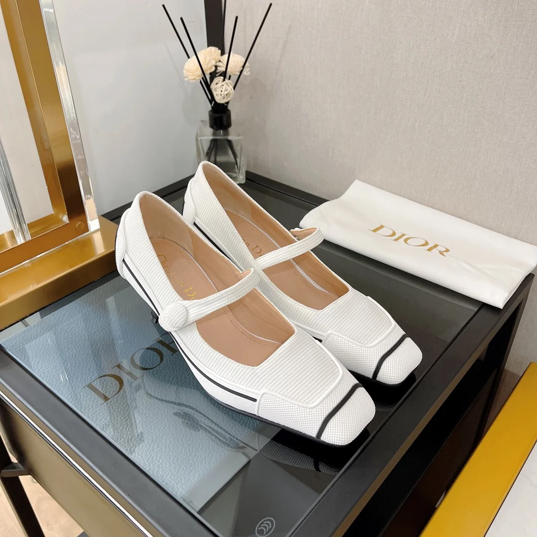 (1:1 replica) Christian Dior Women s D-Motion Court Shoe White For Women CD