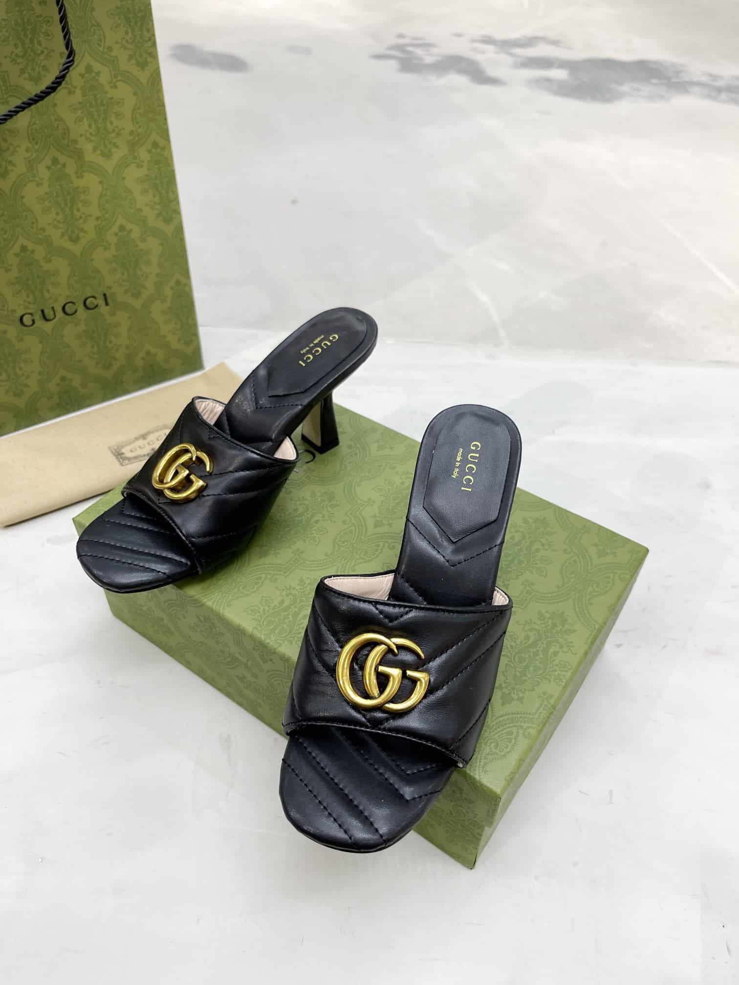 (1:1 replica) Gucci Double G Slide Sandal Chevron Matelasse Black For Women GG 674839 BKO00 1000
