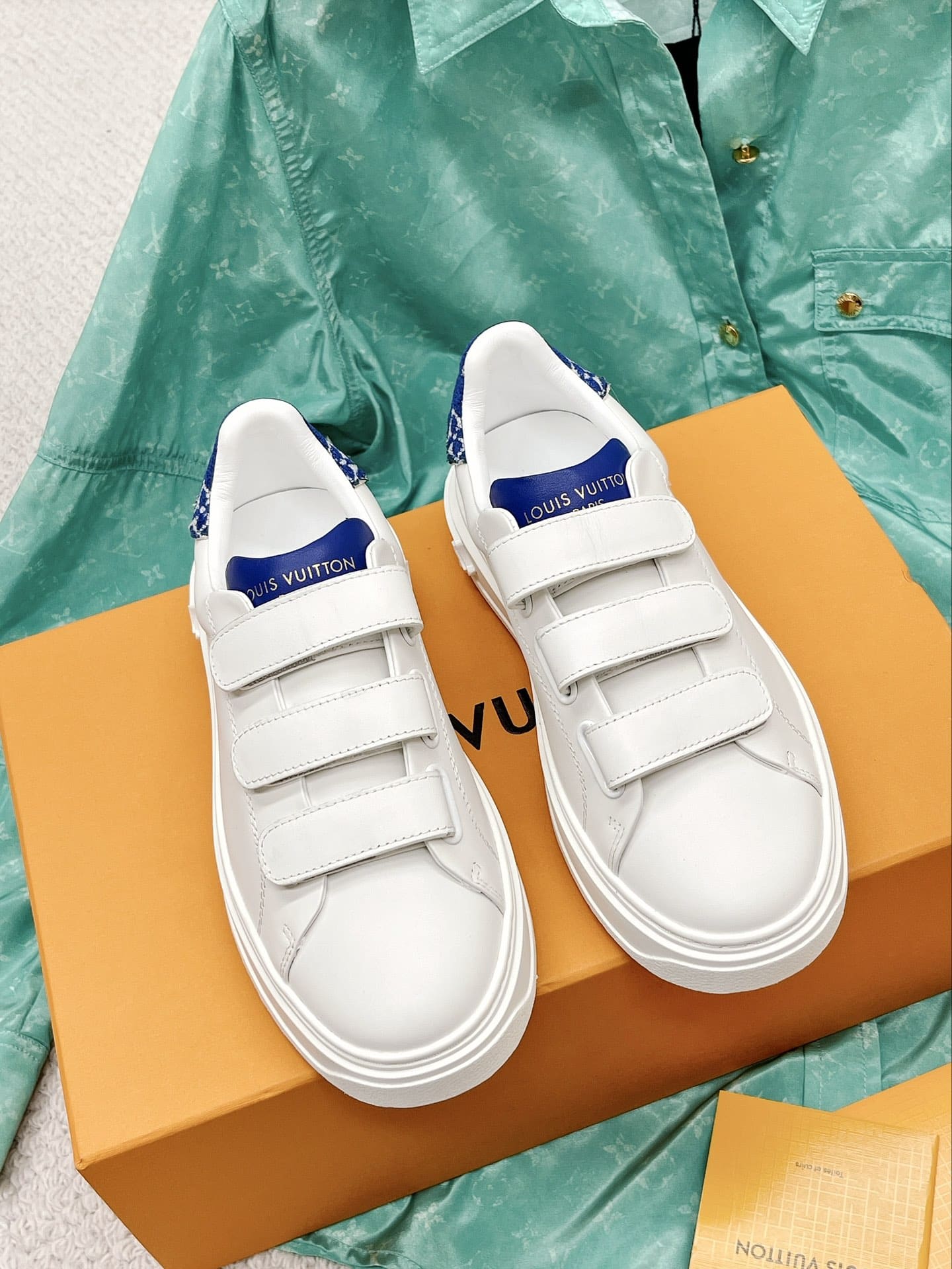(1:1 replica) Louis Vuitton Women s Time Out Sneaker Blue For Women LV 1AADQ0