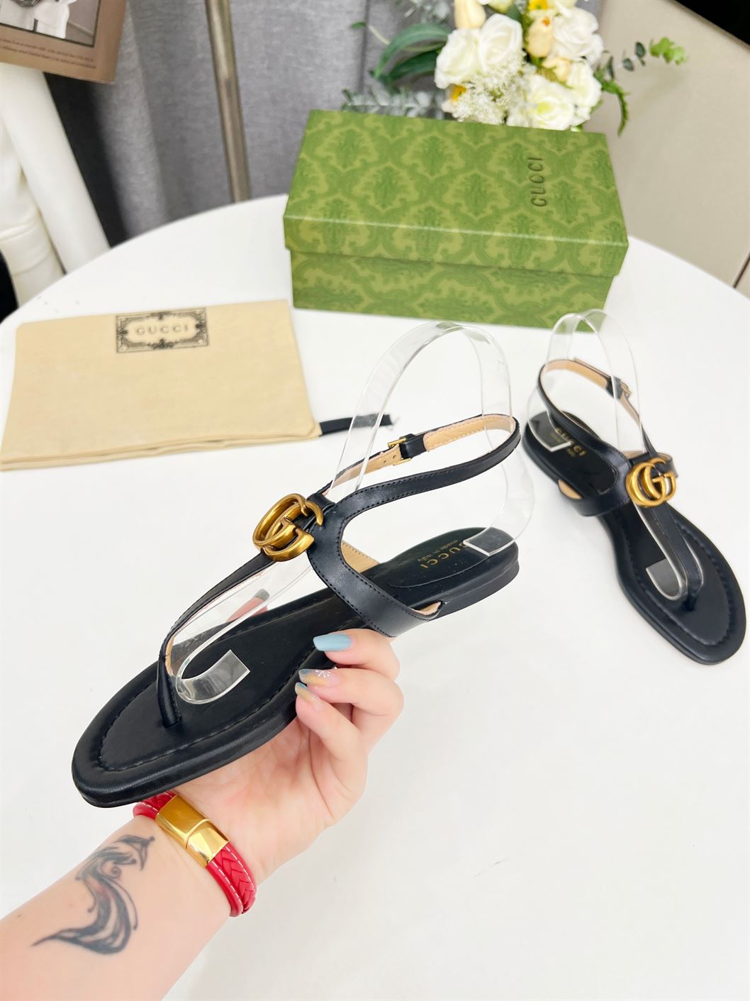(1:1 replica) GUCCI WOMEN S DOUBLE G THONG SANDAL BLACK LEATHER GSL021