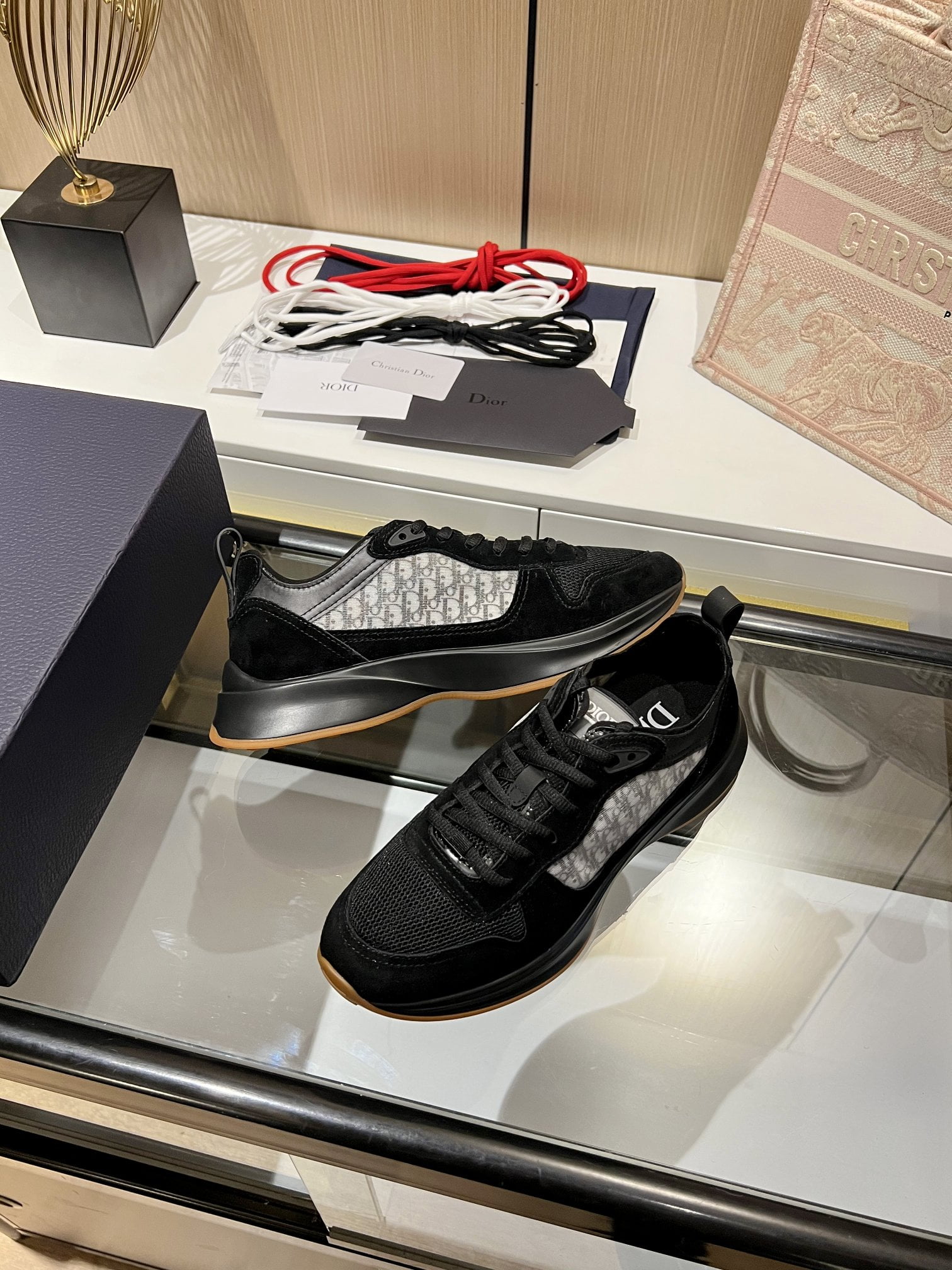 (1:1 replica) Christian Dior Women s B25 Runner Sneaker Black For Women CD