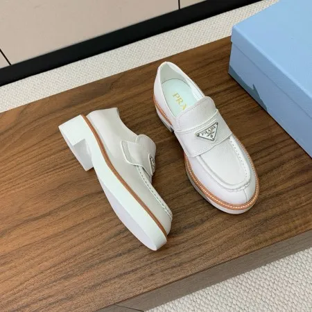 (1:1 replica) Prada Women s Loafers in White Grained Leather PRL010