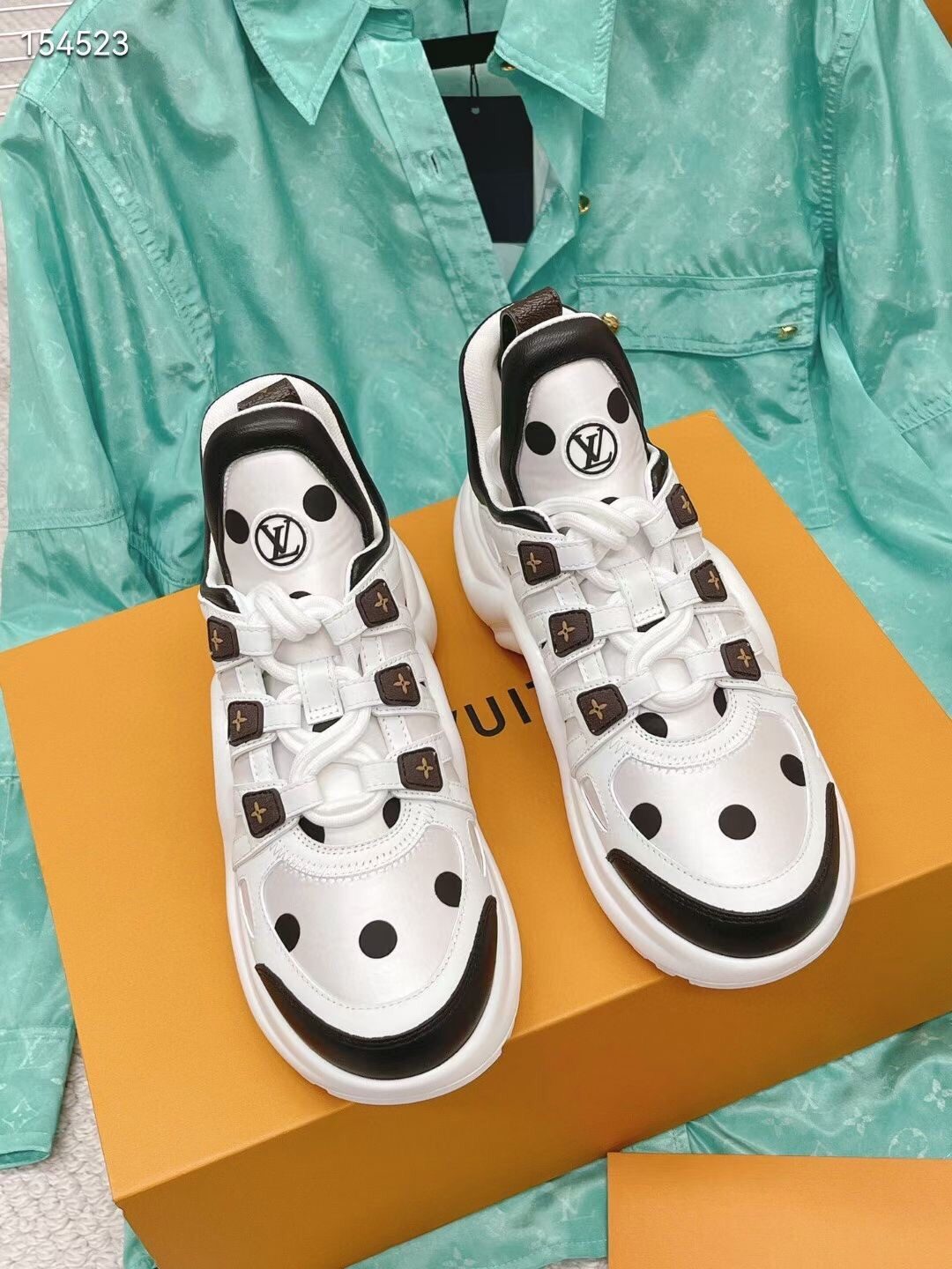 (1:1 replica) Louis Vuitton Women s LV Archlight Sneaker White For Women LV 1AA0ON