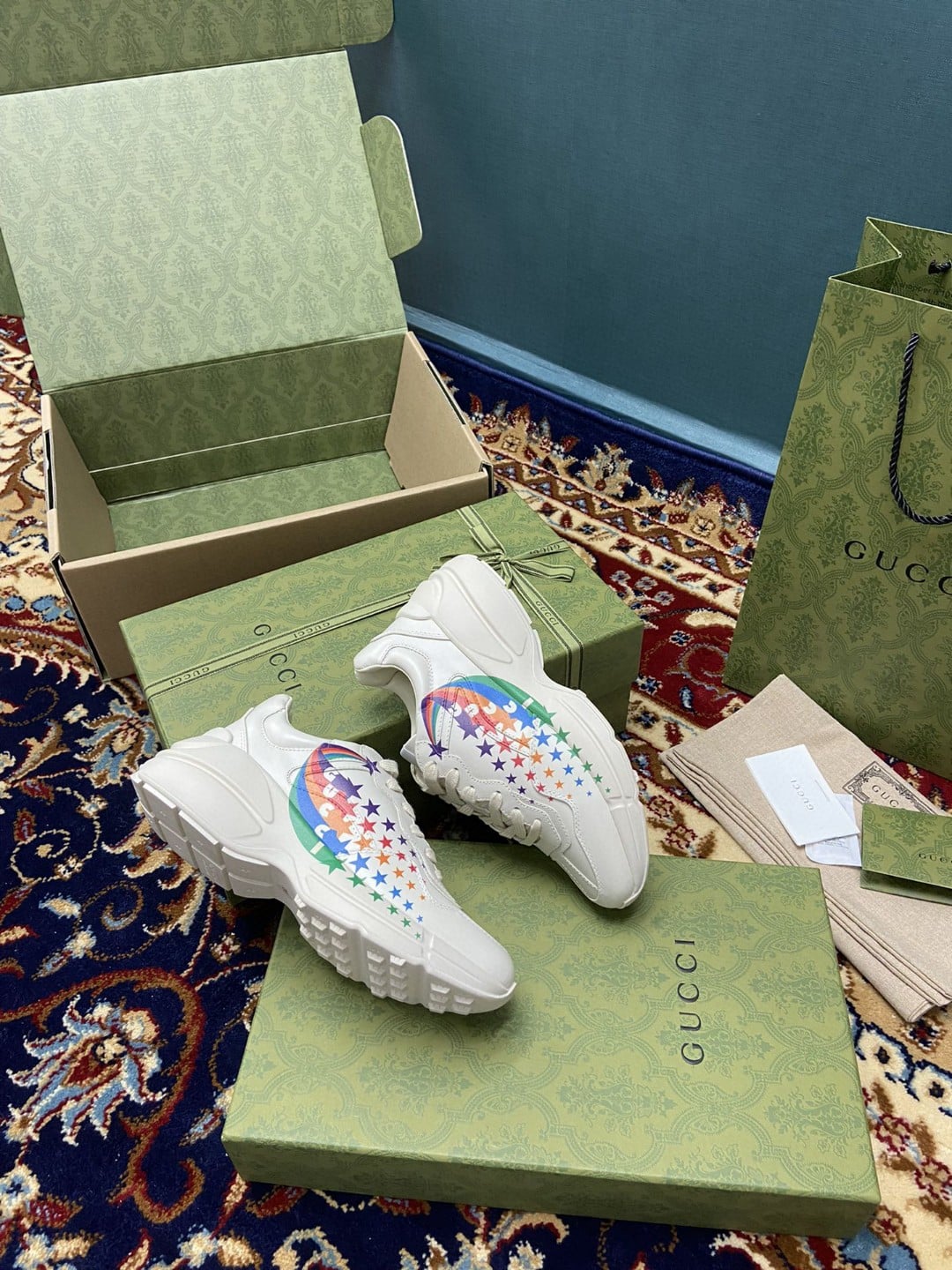 (1:1 replica) Gucci Women s Rhyton Sneakers With Gucci Stars White Ivory For Women 684899