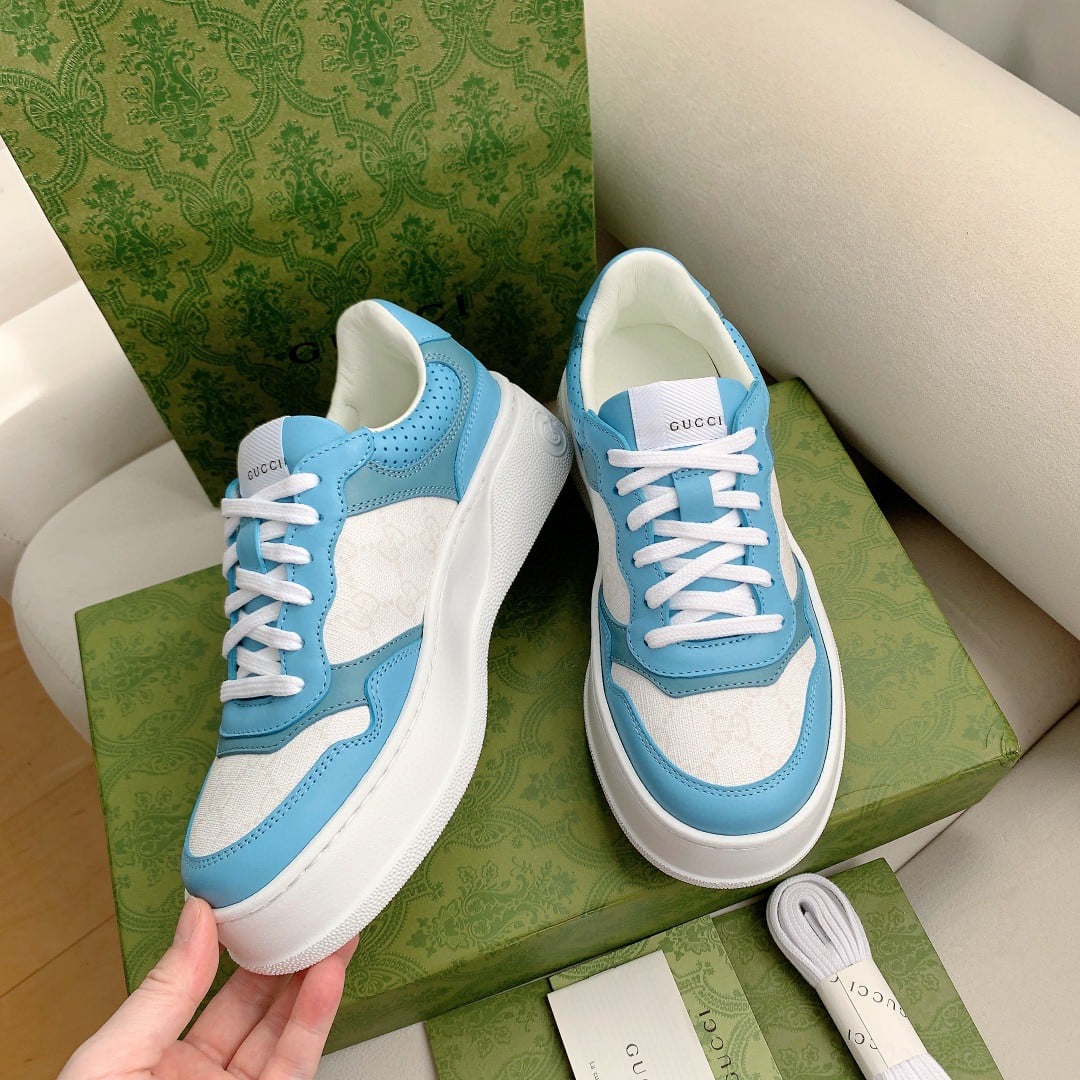 (1:1 replica) Gucci Women s GG Sneaker Light Blue Supreme For Women 700775