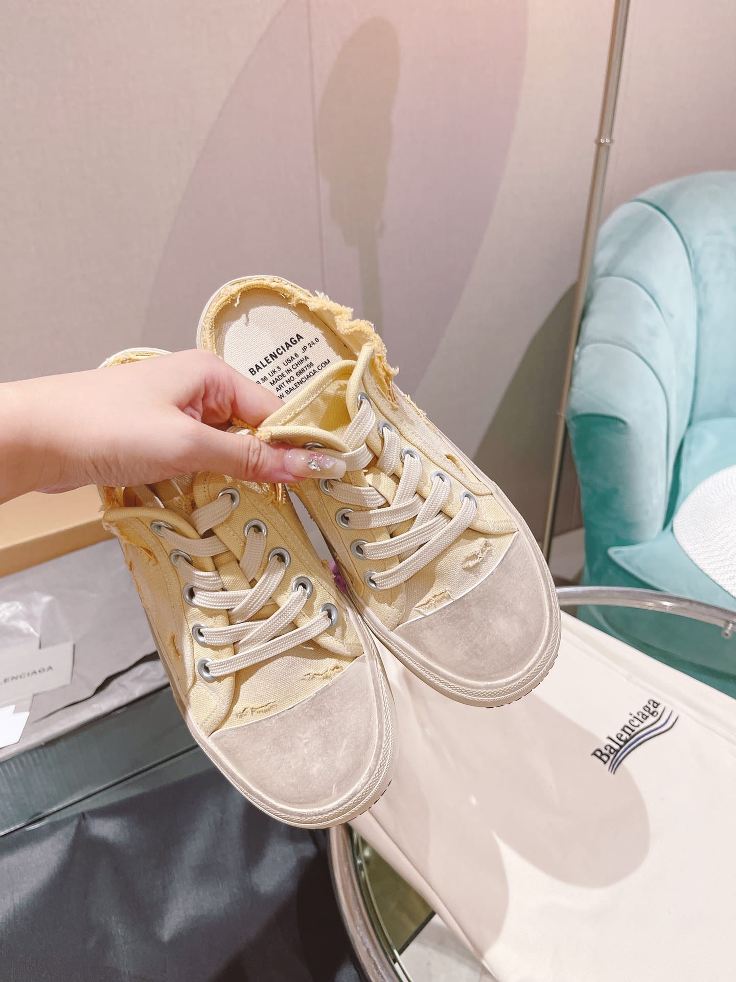 (1:1 replica) Balenciaga Paris Trainers Mule Cearm For Women