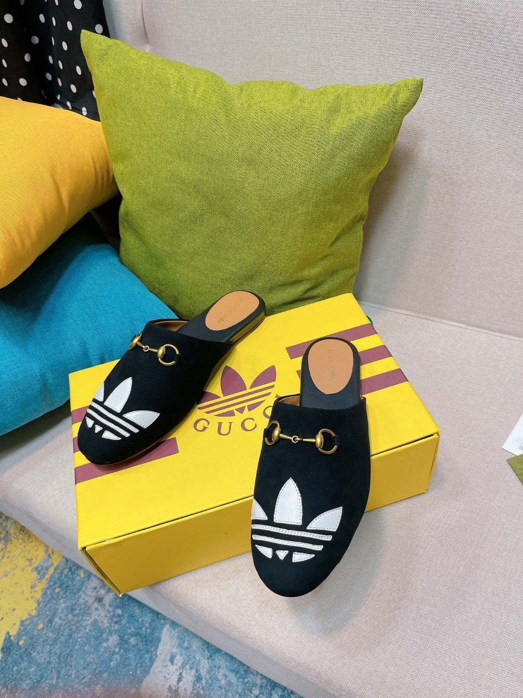 (1:1 replica) Gucci x Adidas Women s GG Trefoil Slipper Black For Women GG