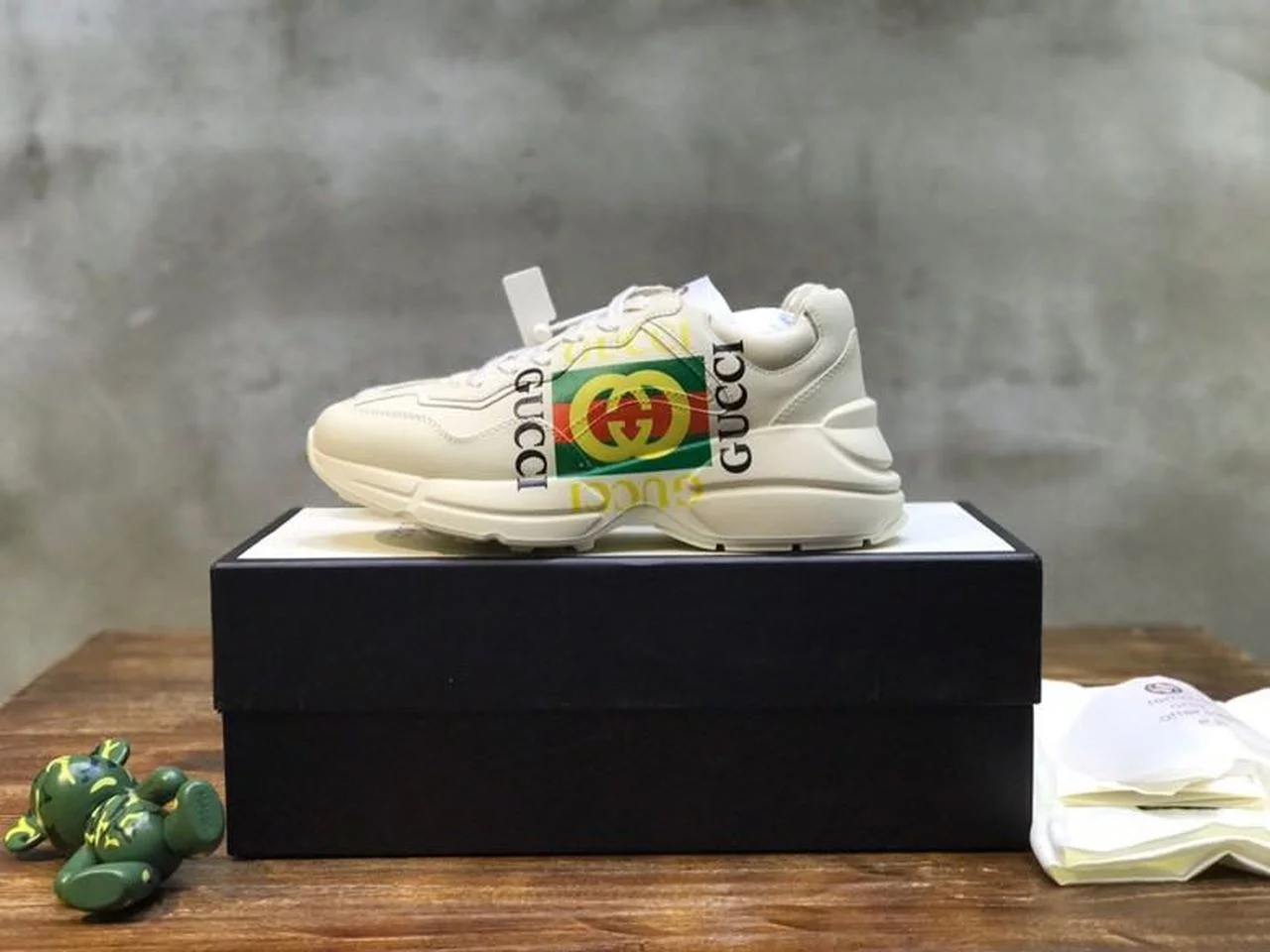 (1:1 replica) Gucci GG Rhyton Dad Sneakers Calfskin Leather Spring/Summer Collection Off White