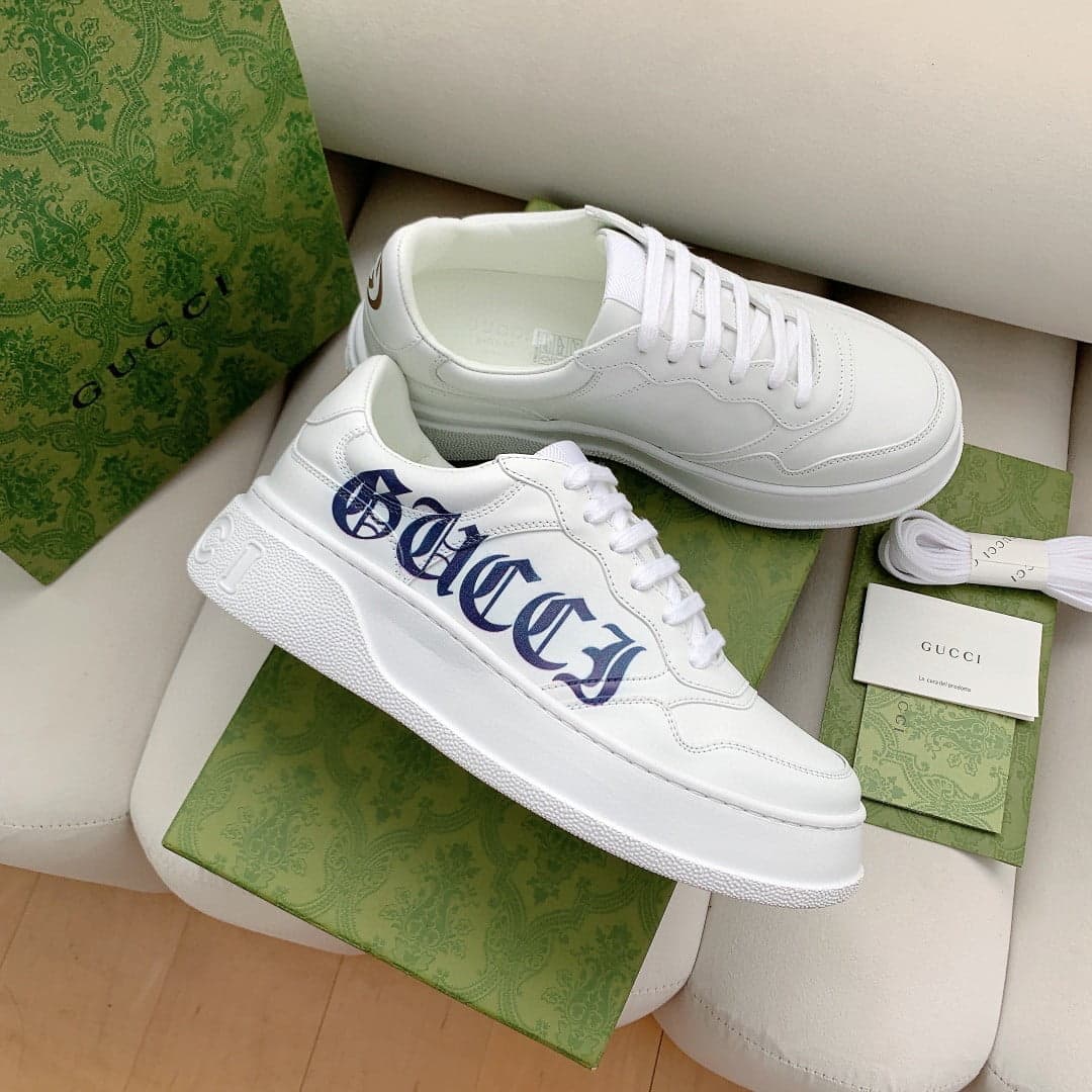 (1:1 replica) Gucci Women s Sneaker White With Gucci Print For Women 670408 1XL10