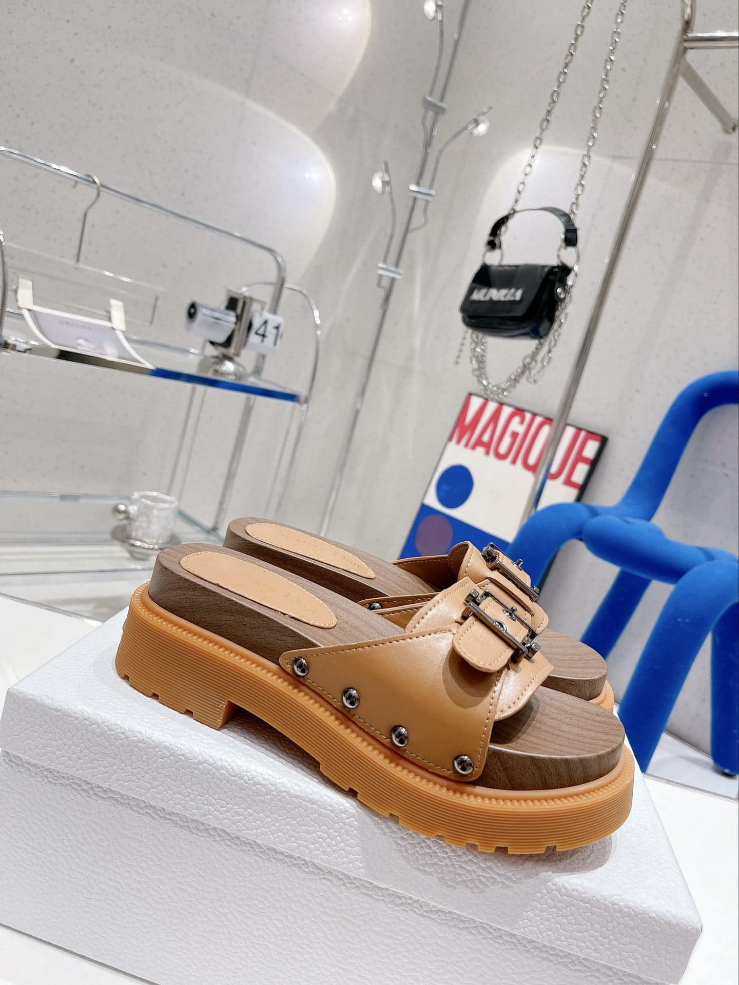 (1:1 replica) Christian Dior Women s Diorquake Slide Brown For Women CD