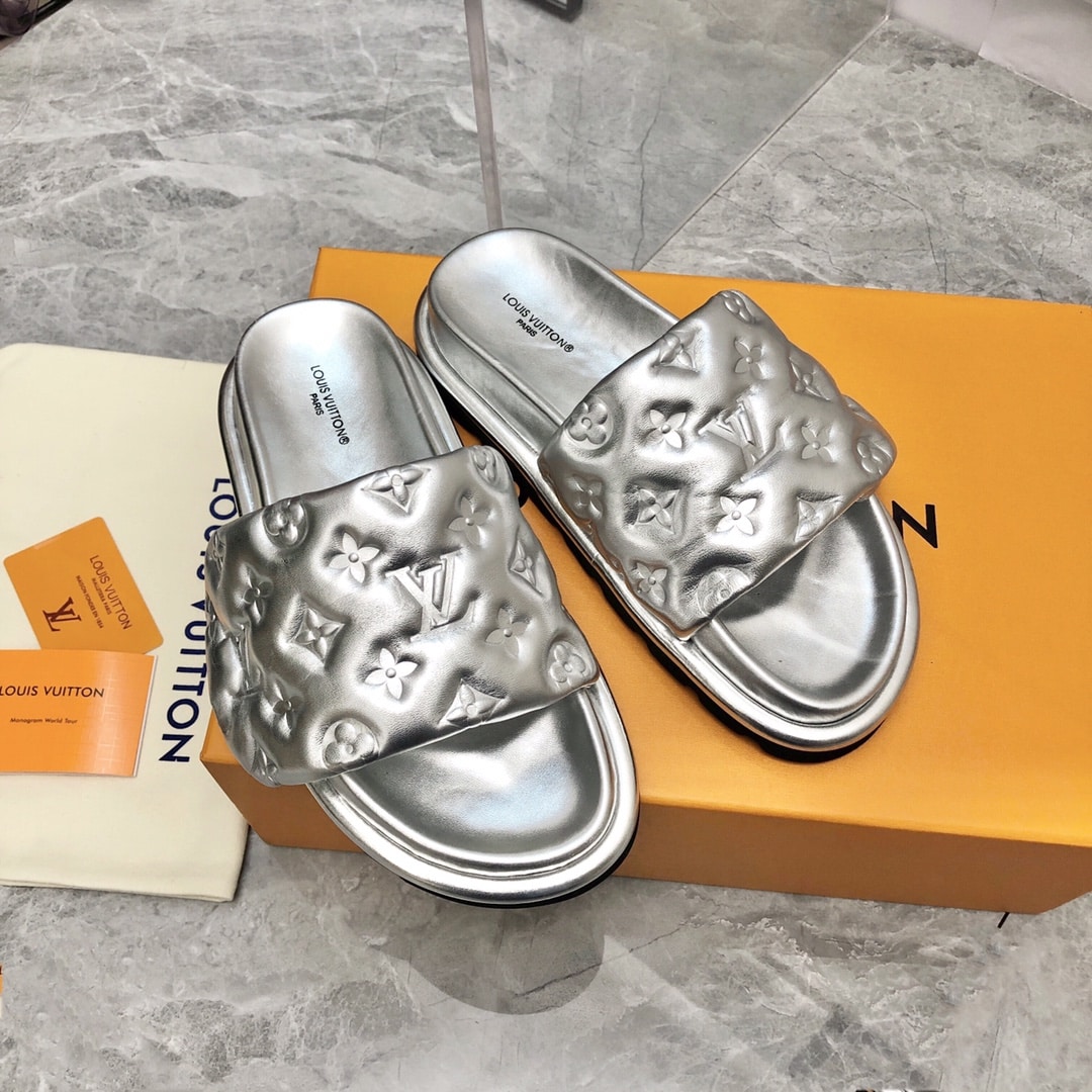 (1:1 replica) Louis Vuitton Women s Pool Pillow Flat Comfort Mule Sliver For Women LV 1AACEM