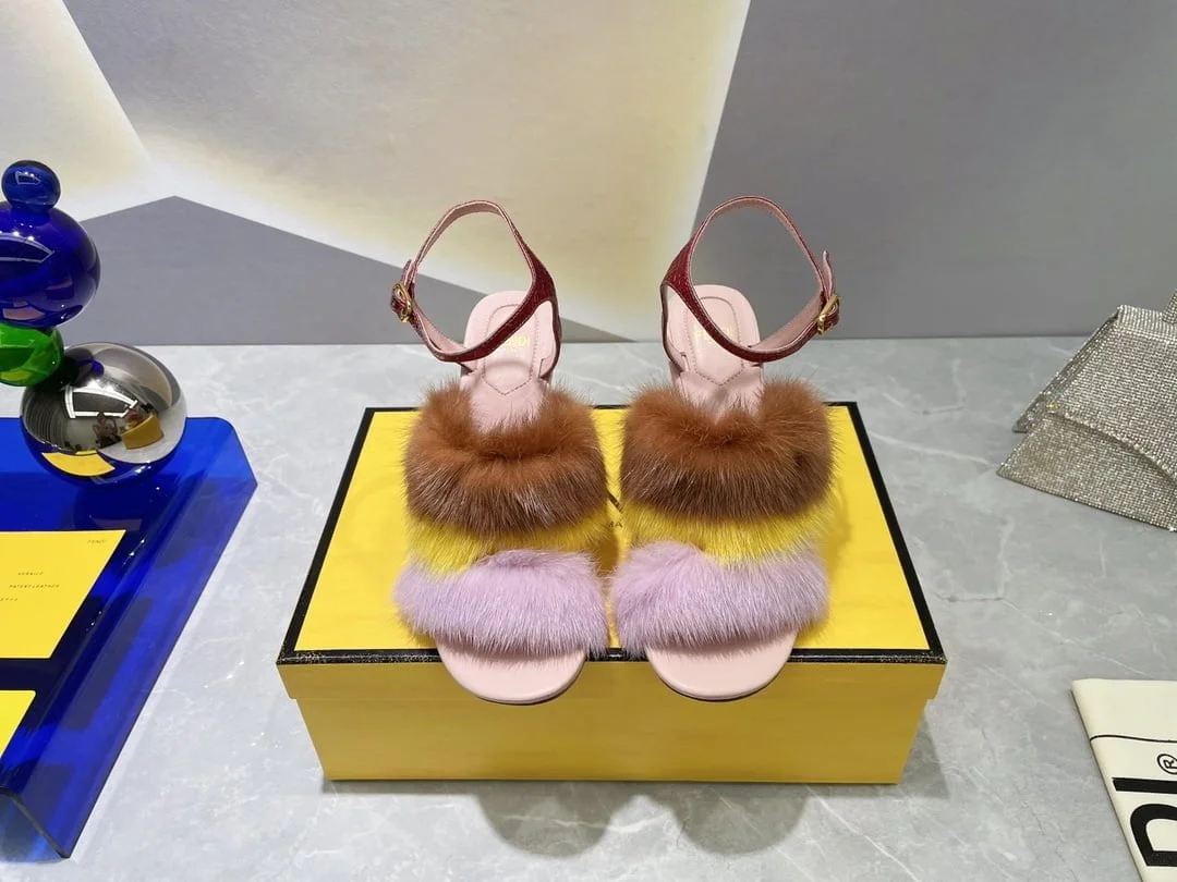 (1:1 replica) Fendi First Pink Mink High-Heeled Sandals For Women